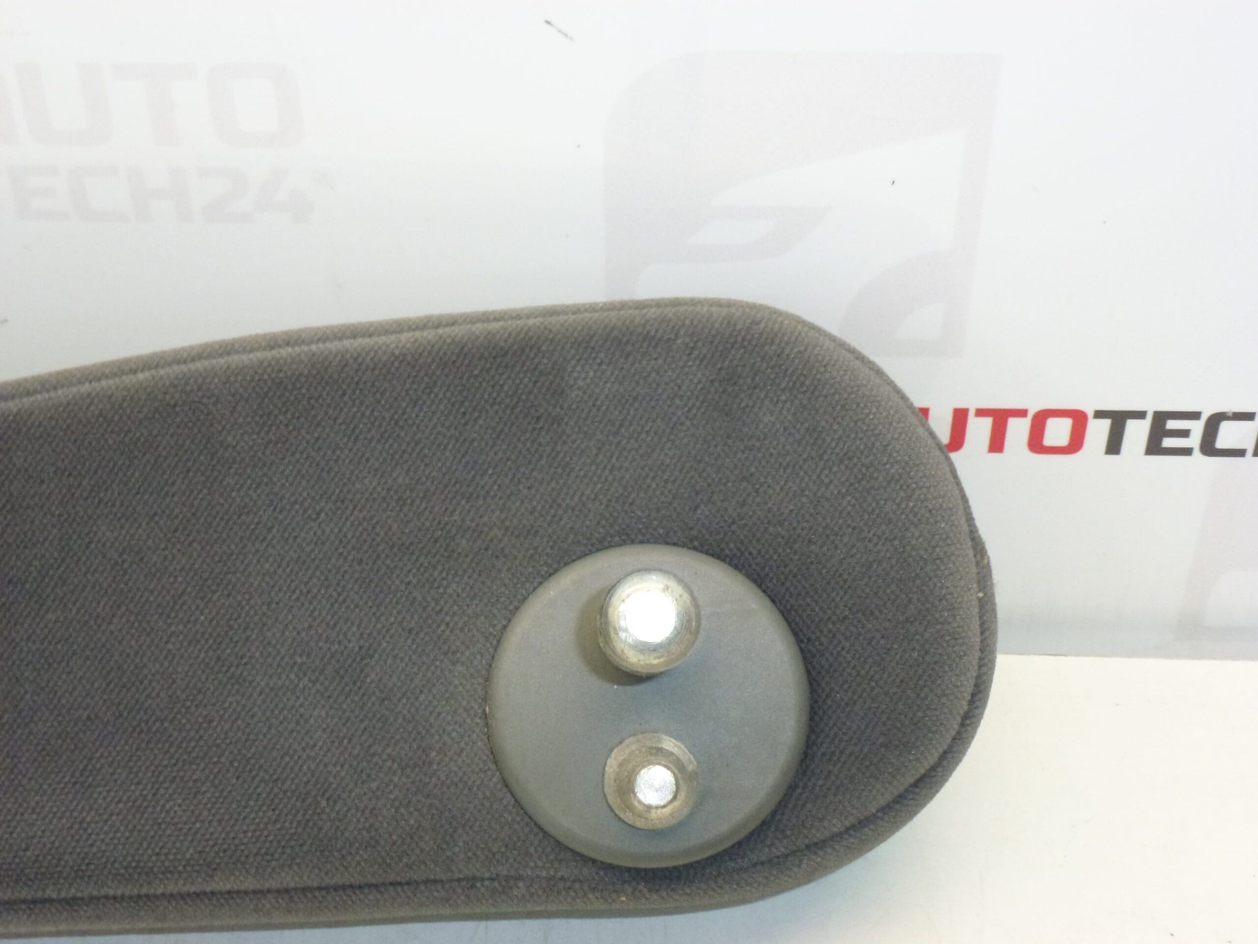 Accoudoir droit d'occasion pour Citroën/Peugeot 8969ZZ – Image 2