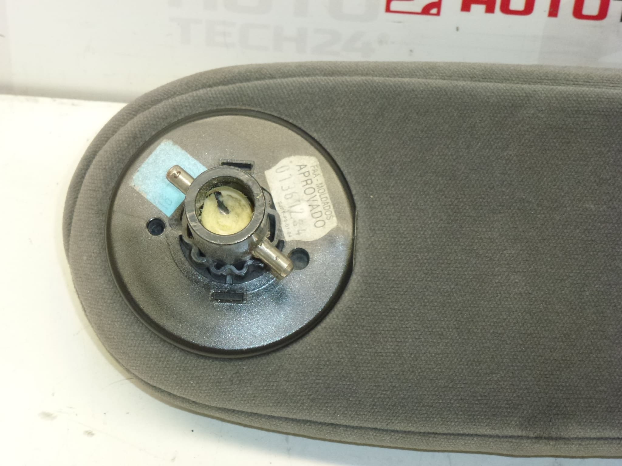 Accoudoir passager d'occasion pour Citroën C5 - réf. 8830E9 – Image 2