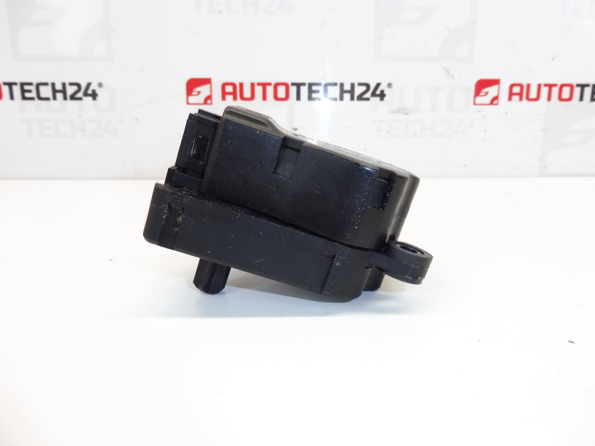 Servomoteur de chauffage BEHR pour Citroën/Peugeot EAD515 P2861001U B42 647947 – Image 2