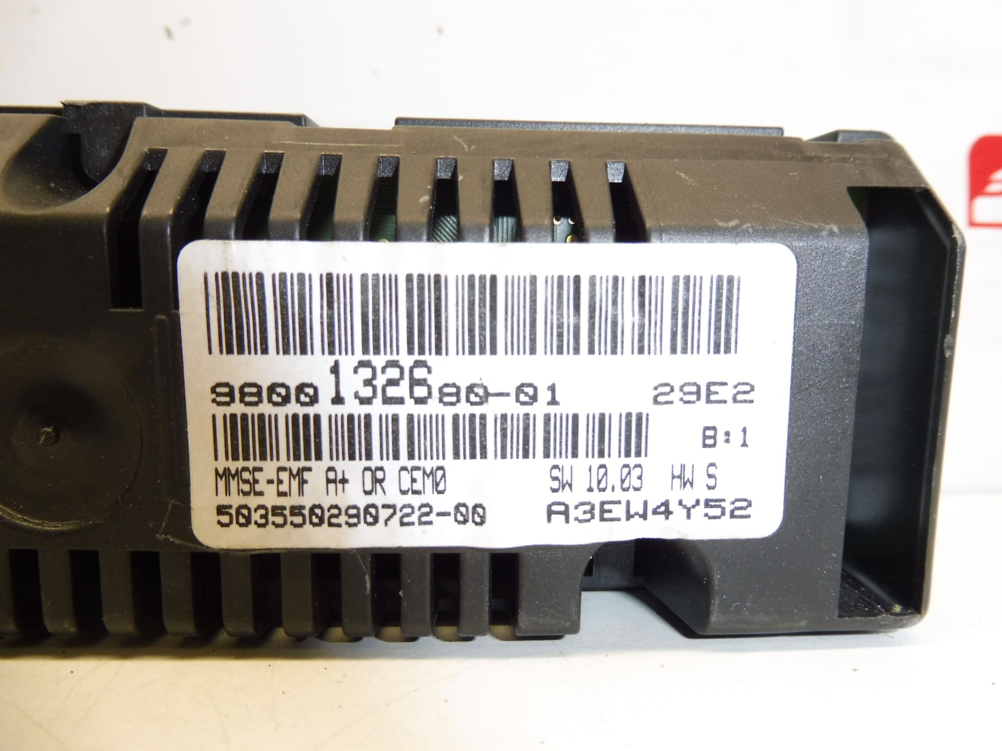 Afficheur radio-ordinateur de bord Citroën/Peugeot 9800132680-01 – Image 2