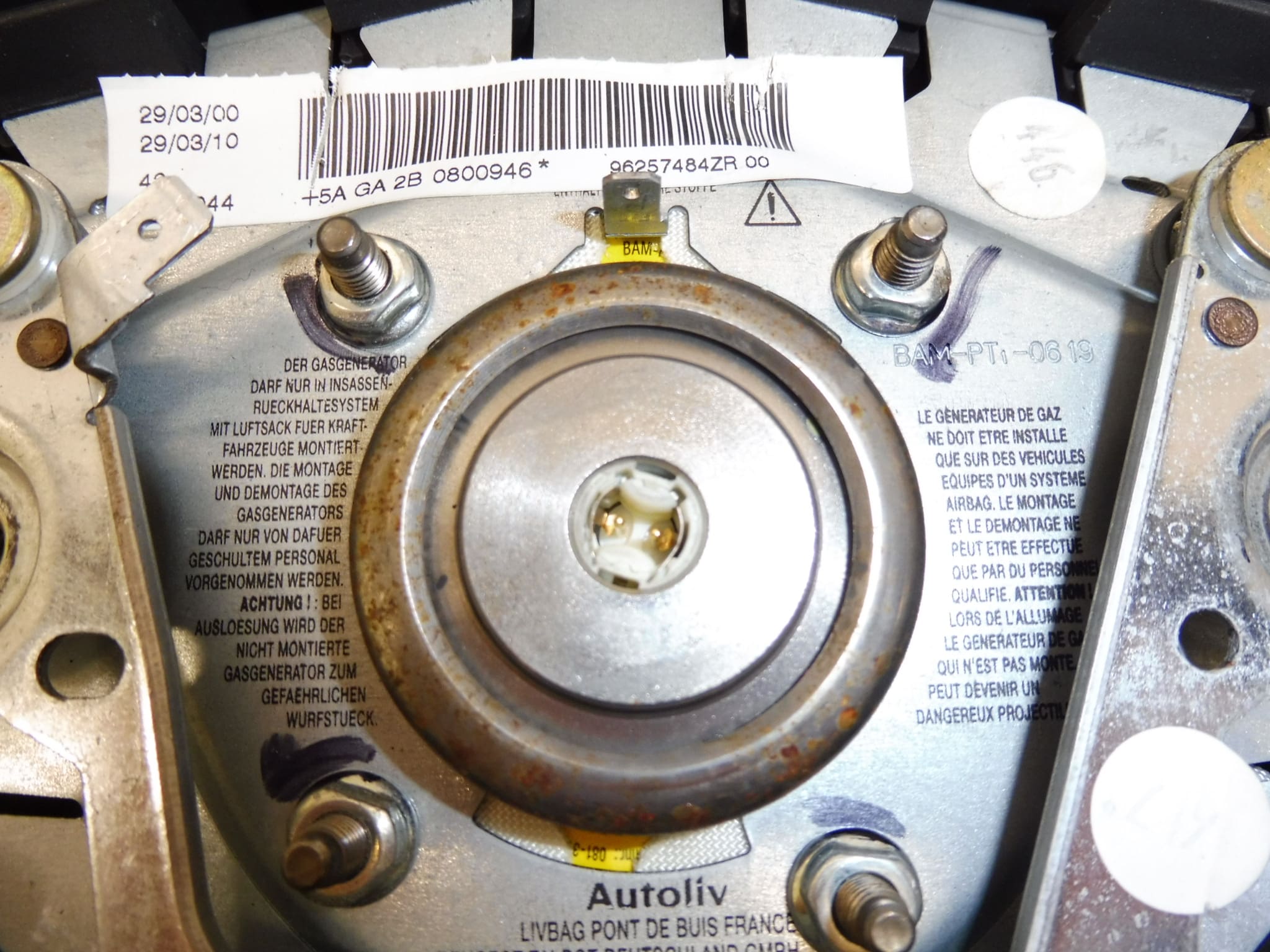 Airbag conducteur - volant pour Peugeot 206 96257484ZR – Image 2