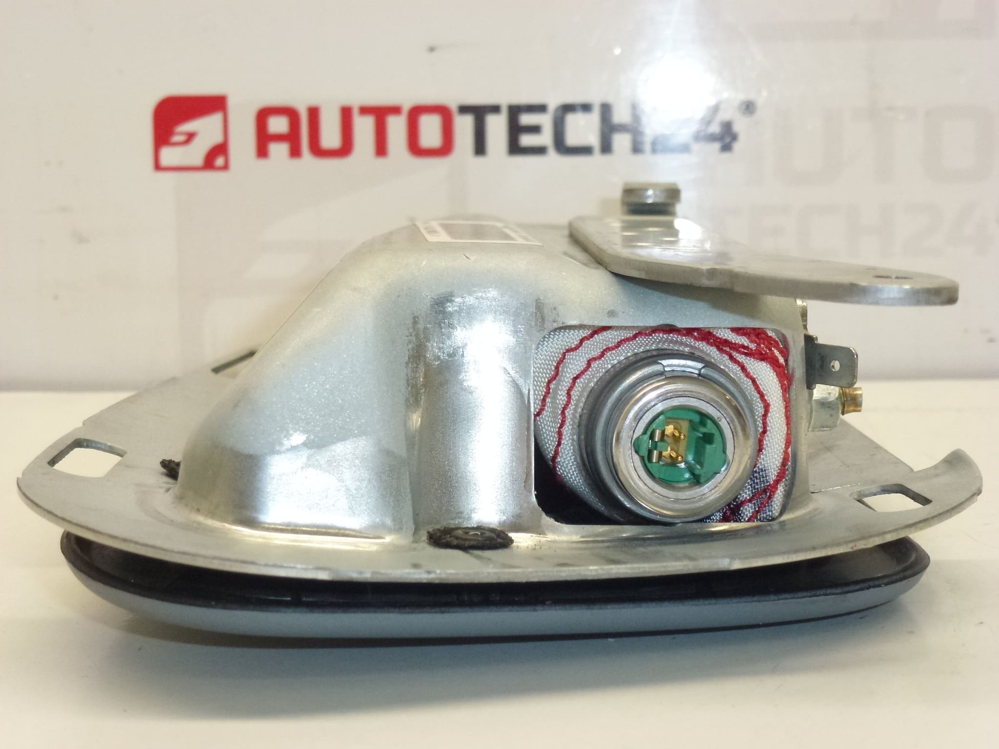 Airbag de dossier côté droit gris clair pour Citroën C2 C3 96462516LT 8216Q7 – Image 2