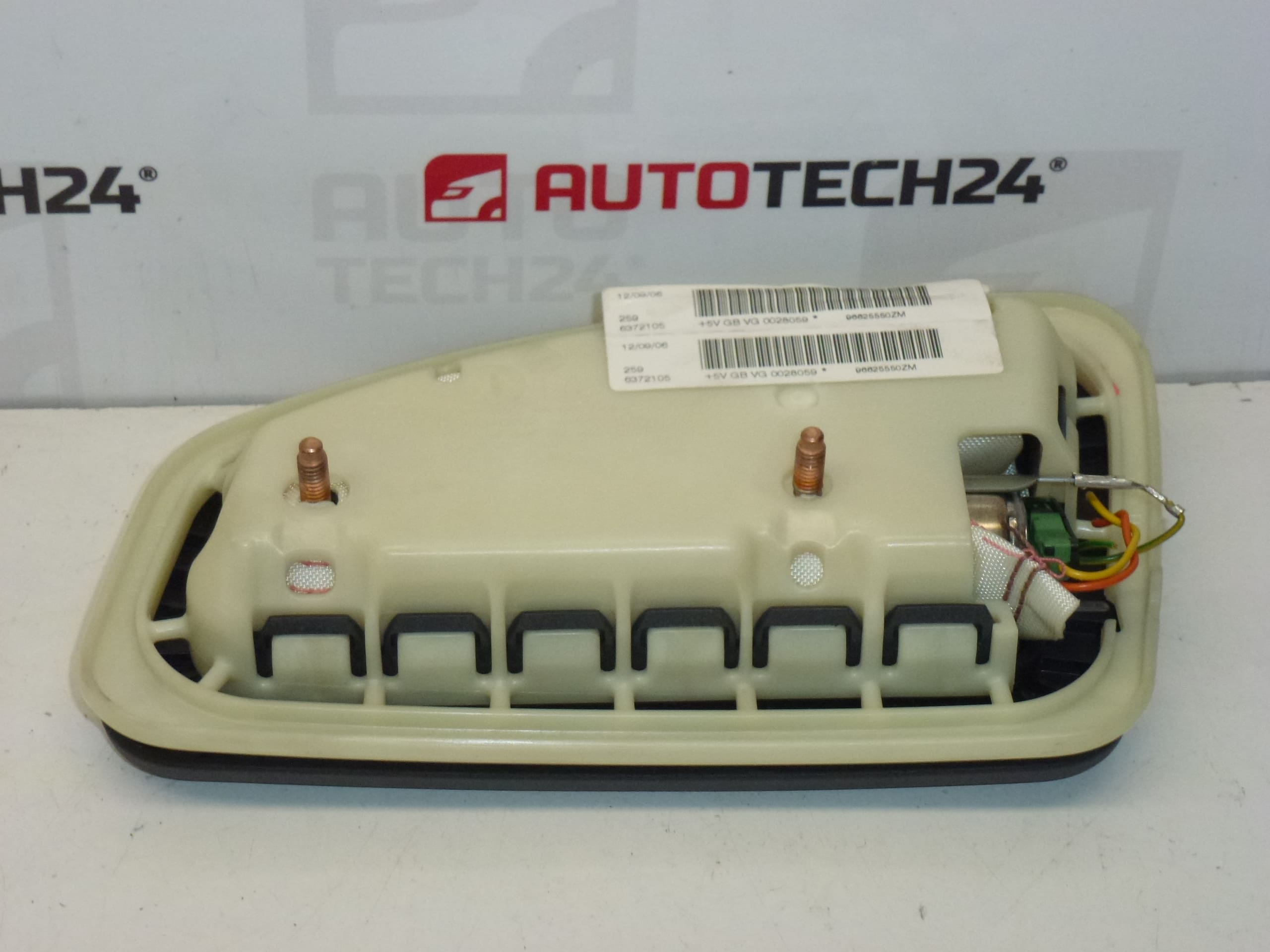 Airbag latéral gauche de siège Peugeot 407 96625550ZM 8216QN – Image 2