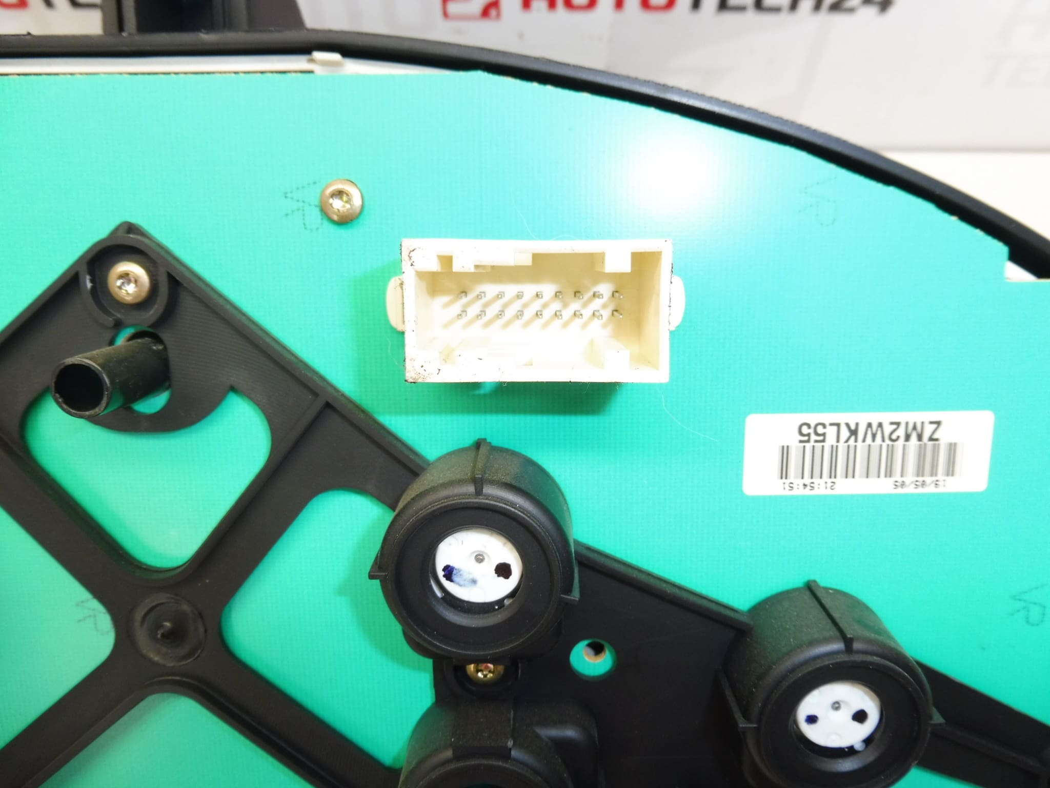 Compteur de vitesse (tableau de bord) pour Peugeot 206 - 9656696180 / 6106GY – Image 2