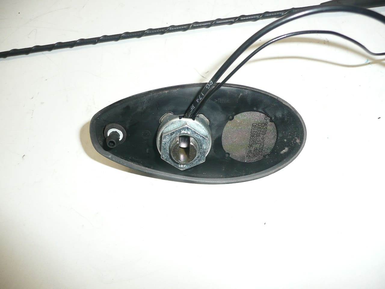 Antenne pour Citroën C5 Berline 2001-2004 9638989780 6561H1 – Image 2