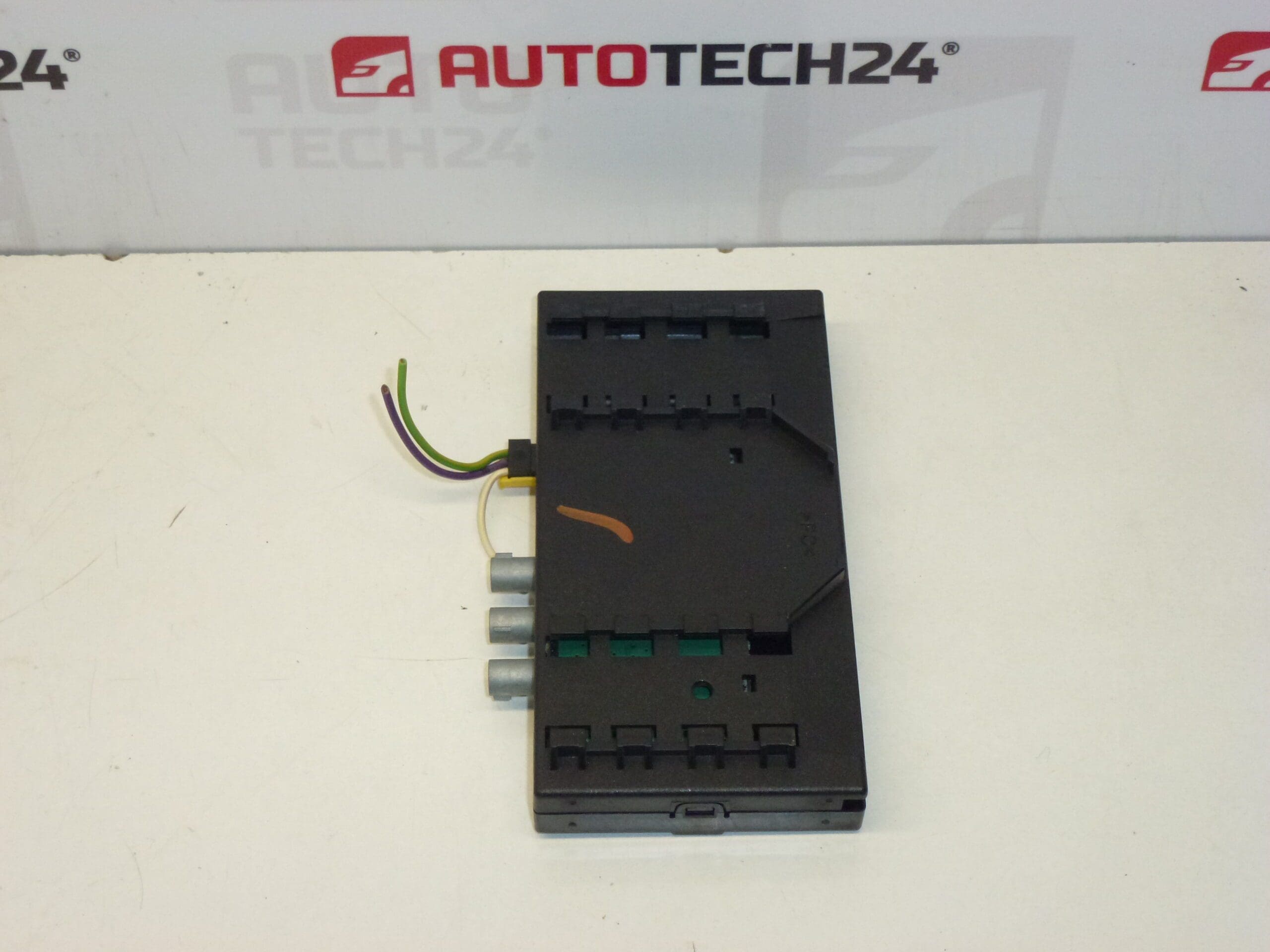 Module d'Antenne Citroën Peugeot 9655888380 6561EC – Image 2