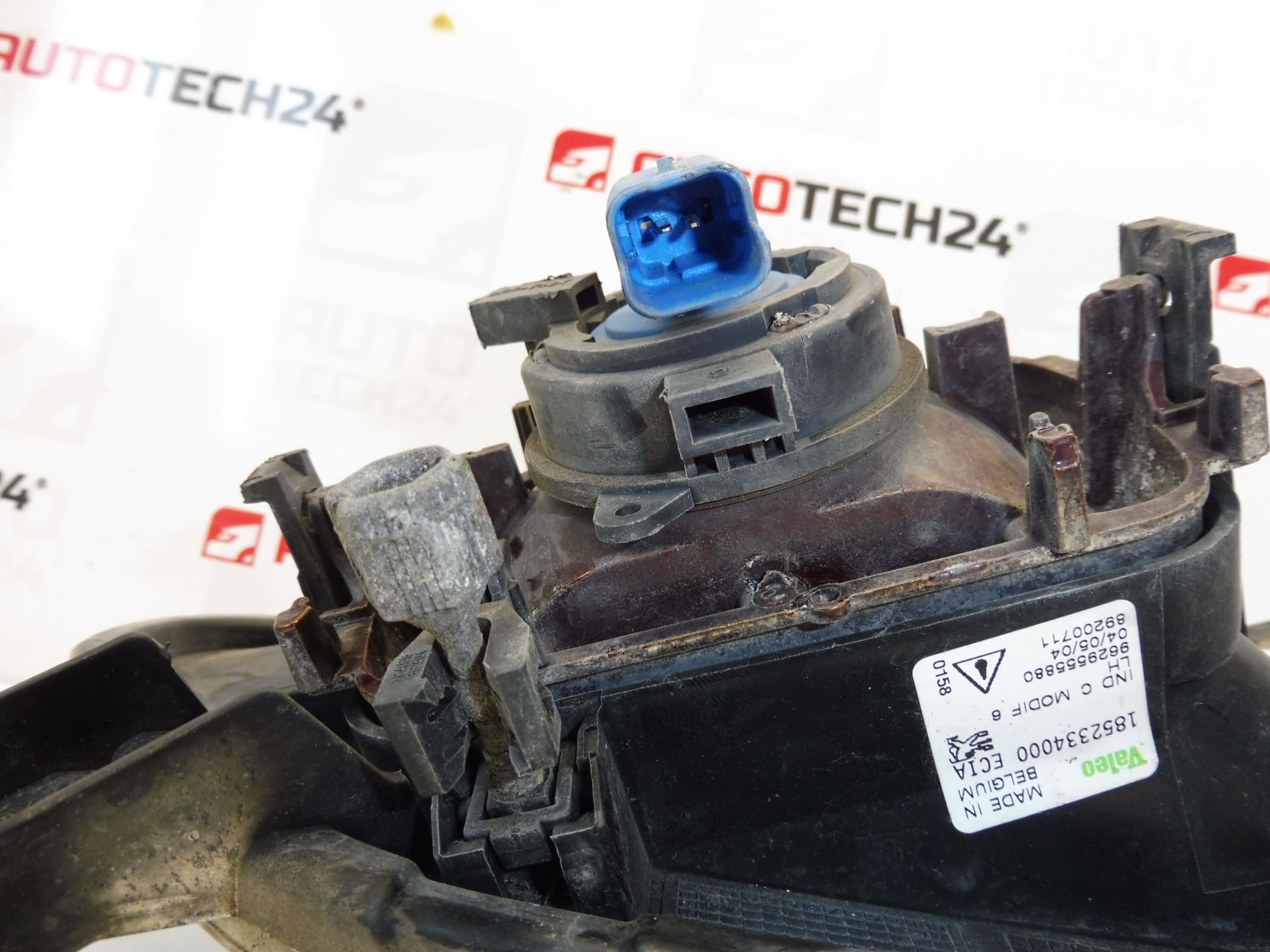 Feu Antibrouillard Gauche Peugeot 607 9629555880 89200711 6204W5 – Image 2