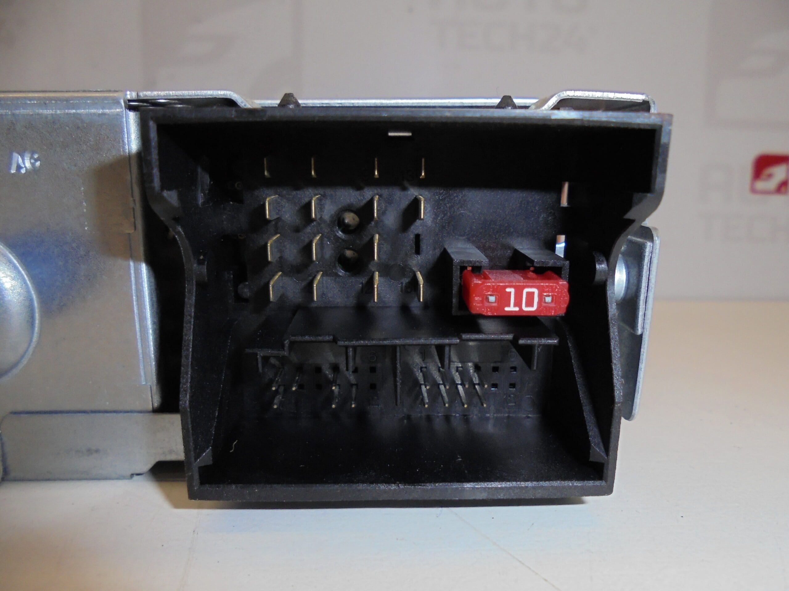 Autoradio CD Continental RD4N2M MP3 pour Peugeot 308 (référence 96660458XH / 6574QT) - d'occasion – Image 2