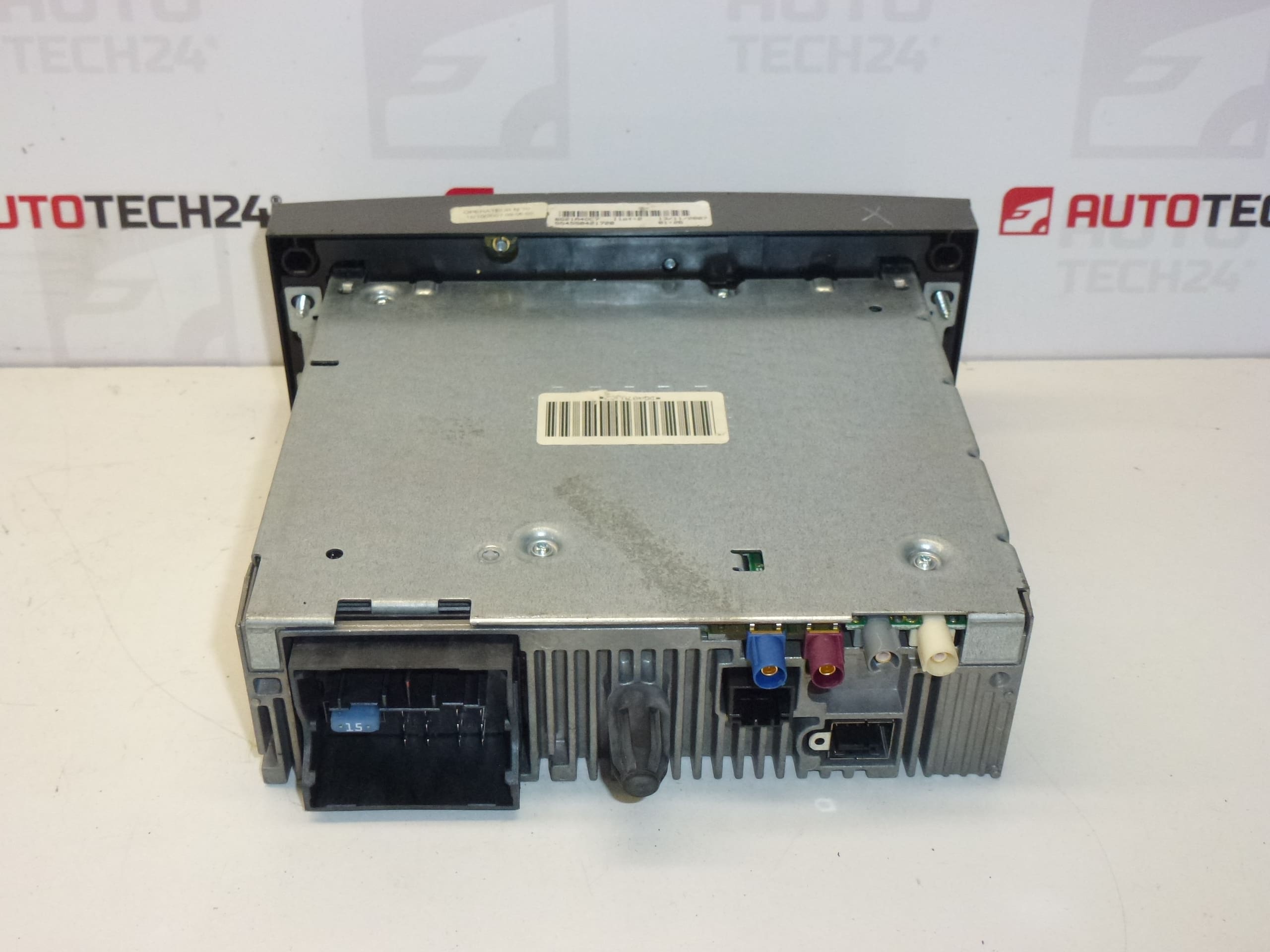 Autoradio d'occasion Citroën/Peugeot RT3eV-N3 96650244XF – Image 2