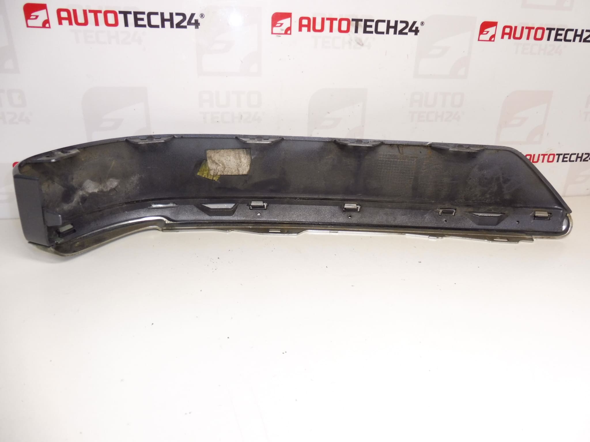 Moulure chromée pour pare-chocs arrière droit Citroën C8 / Peugeot 807 EZW 7452RT – Image 2