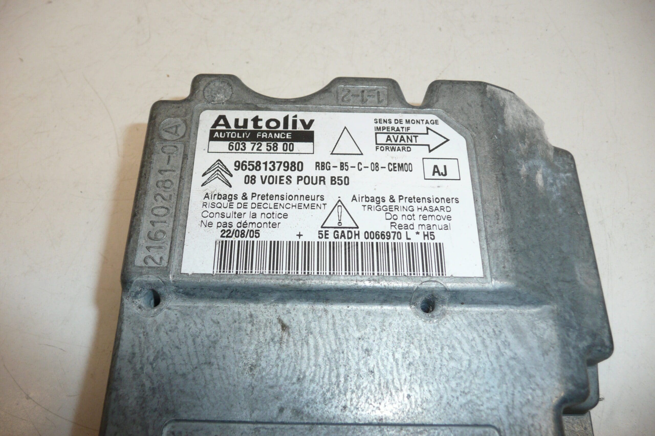 Unité d'airbag pour Citroën C4 9658137980 – Image 2