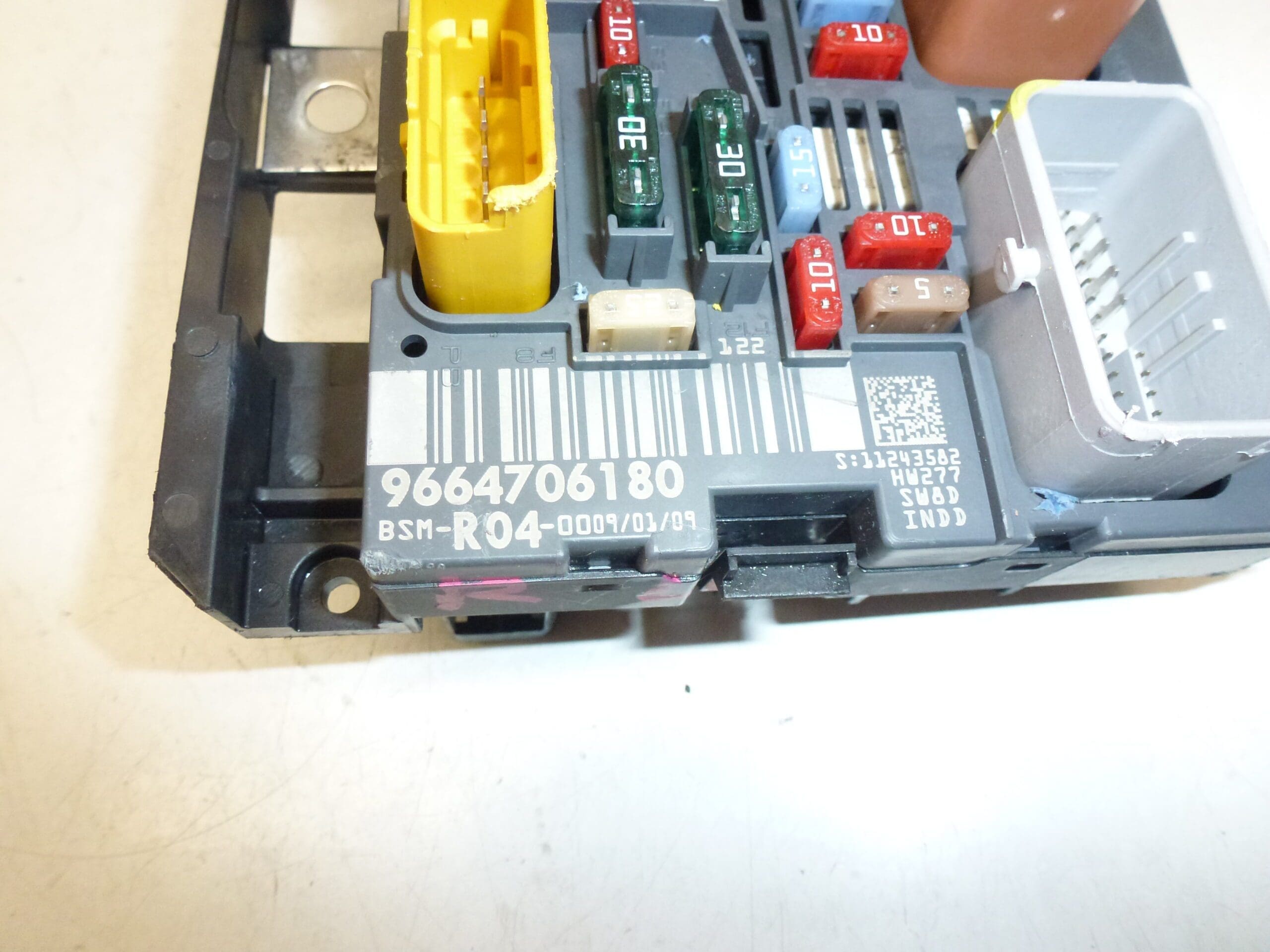 Unité BSM R04 DELPHI pour Citroën et Peugeot 9664706180 – Image 2