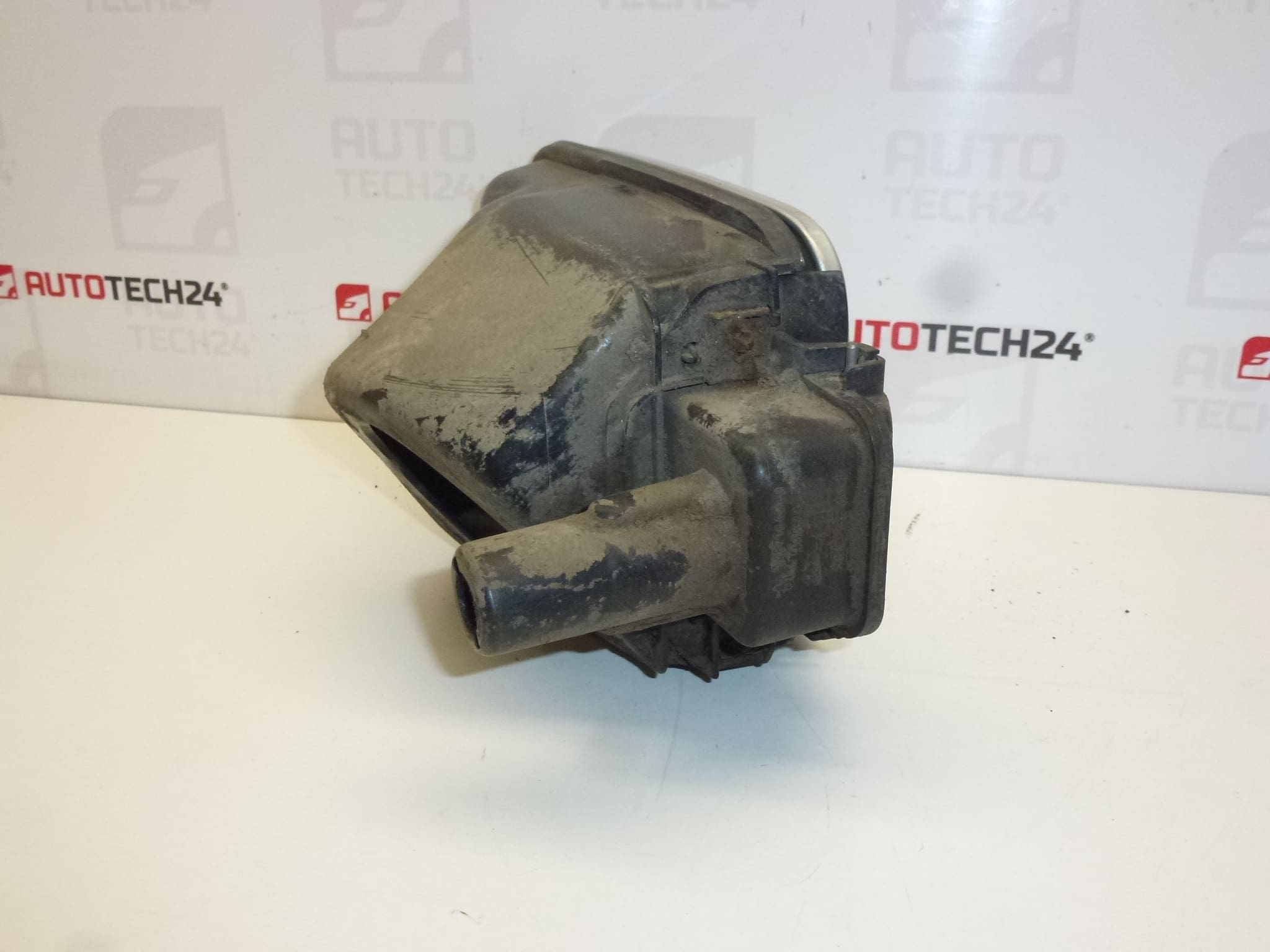 Cache de bouchon de réservoir argenté pour Peugeot 807 / Citroën C8 - réf. EZRC 1485207080 151790 – Image 2