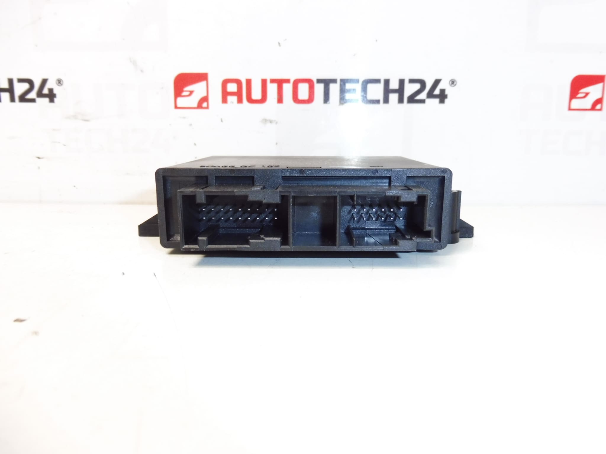 Module de commande PDC (ECU) pour Peugeot/Citroën 9661496880 6590V3 6590N1 – Image 2