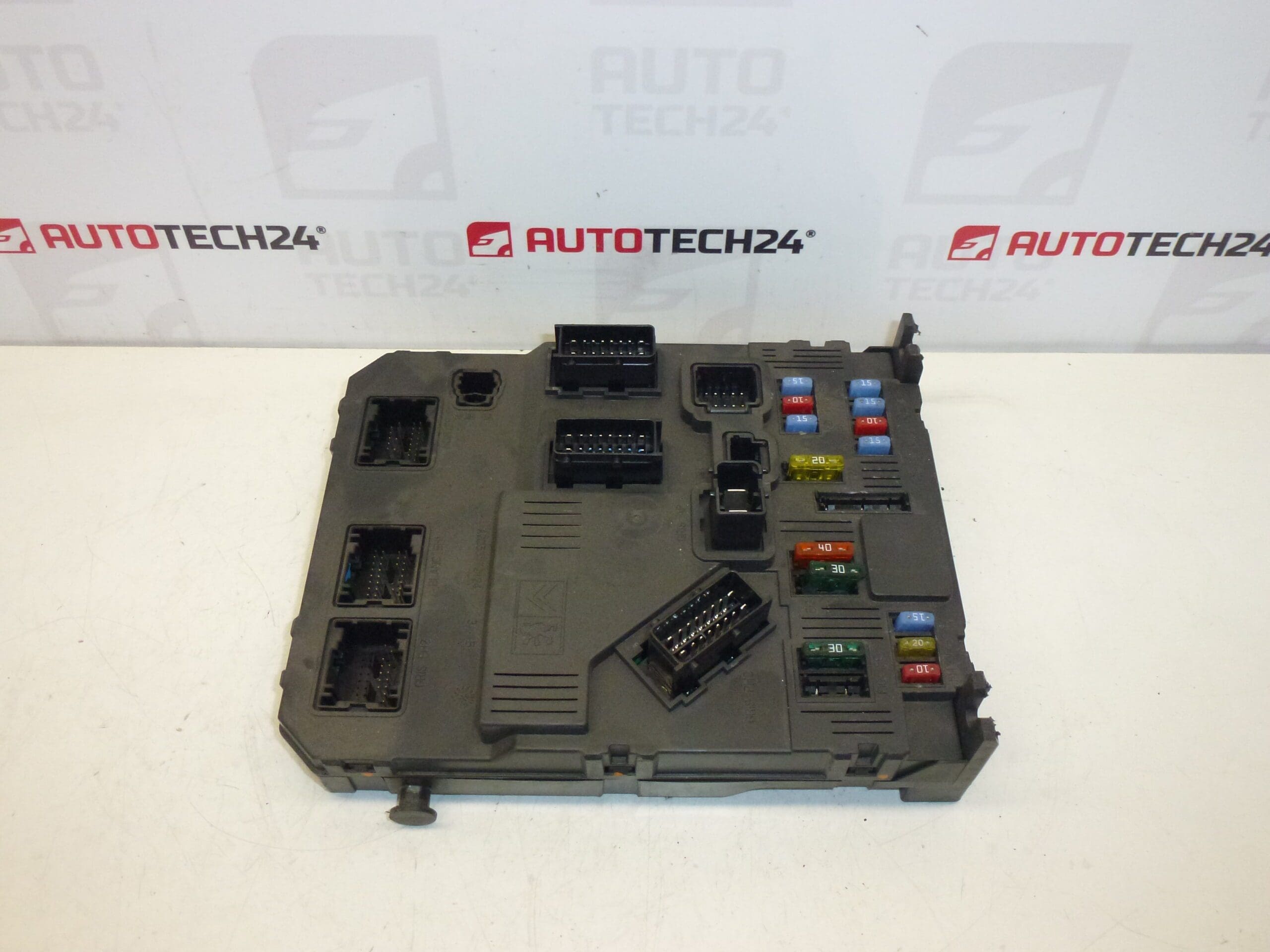 Calculateur Siemens BSI E03-00 Citroën Peugeot 9657989880