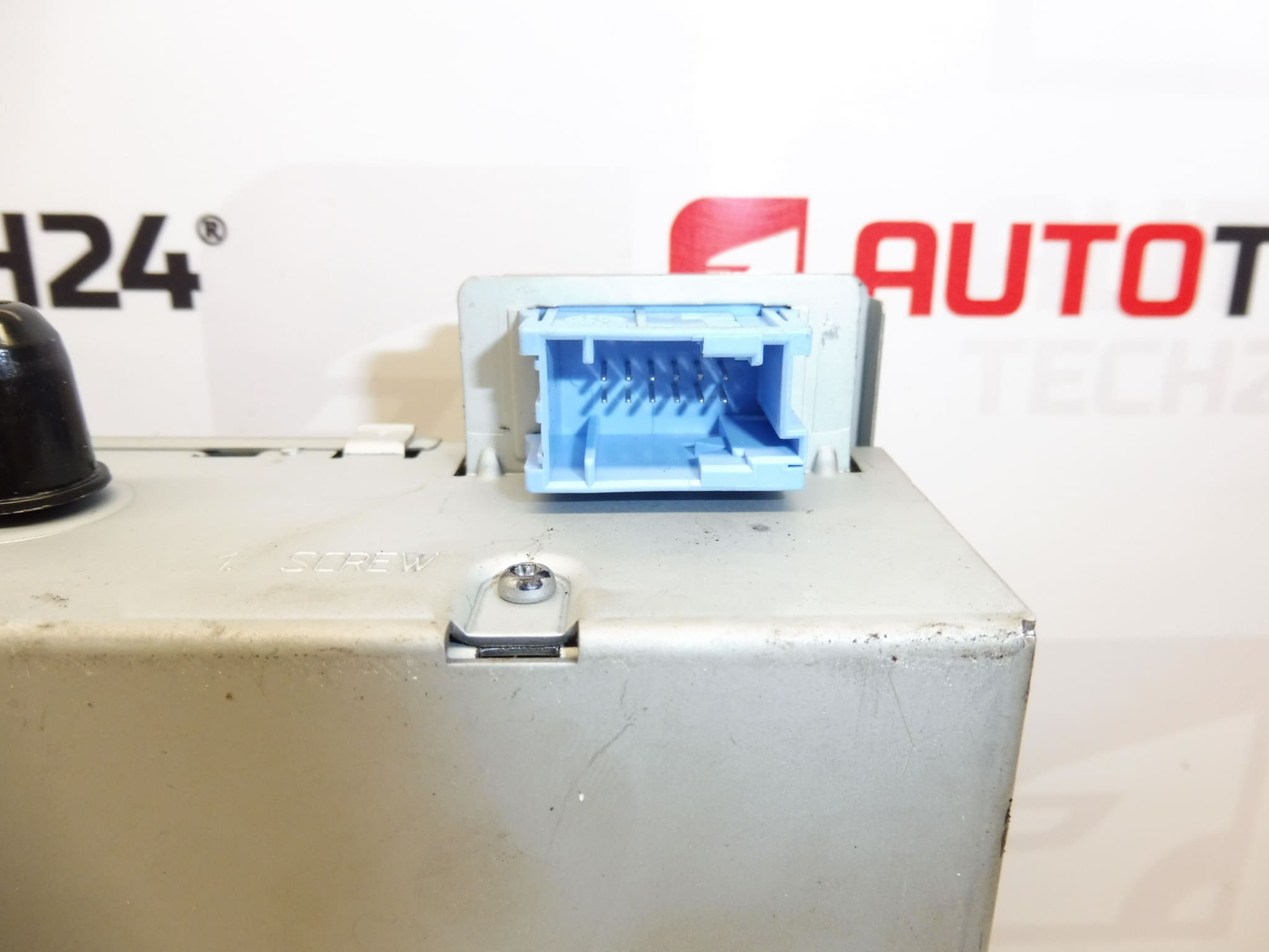 Changeur de CD d'occasion pour Citroën et Peugeot 9660662677 6564AH 6564RL – Image 2