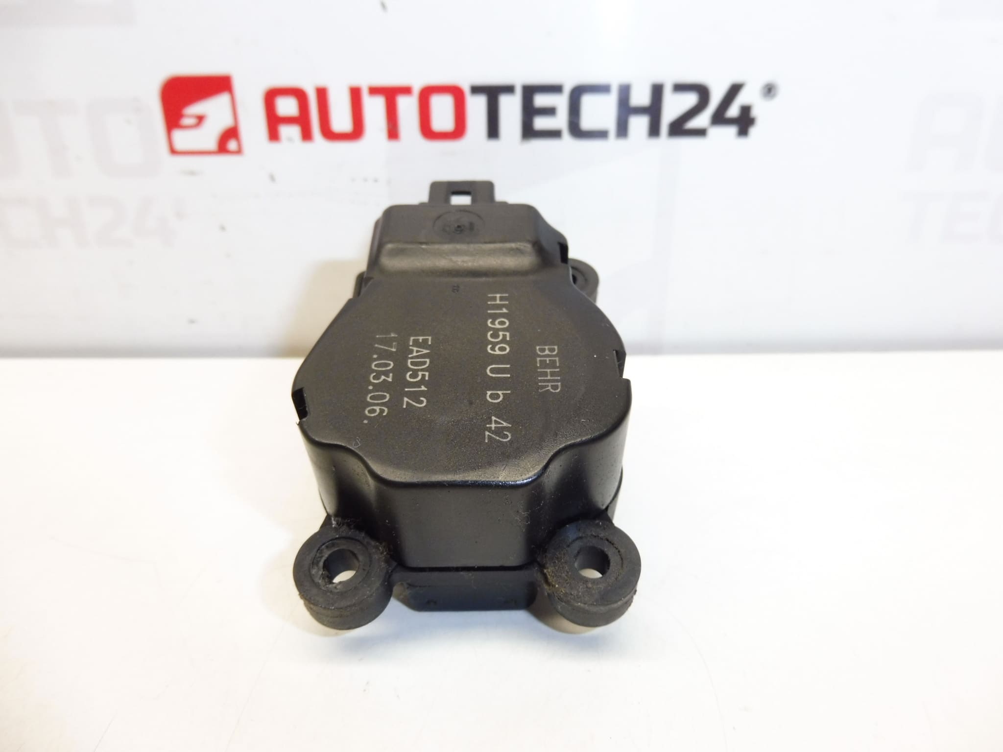 Servo-moteur de chauffage BEHR H1959 UB42 pour Citroën et Peugeot EAD512 6447RZ – Image 2