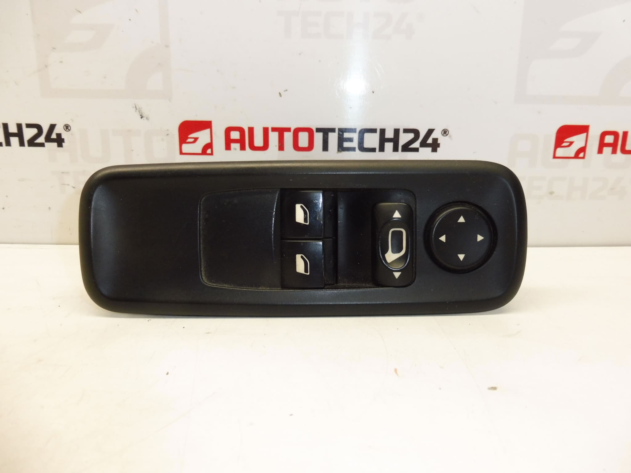 Commande lève-vitres et rétroviseurs d'occasion pour Citroën C8 et Peugeot 807 - 14996350XT 6554RV – Image 2