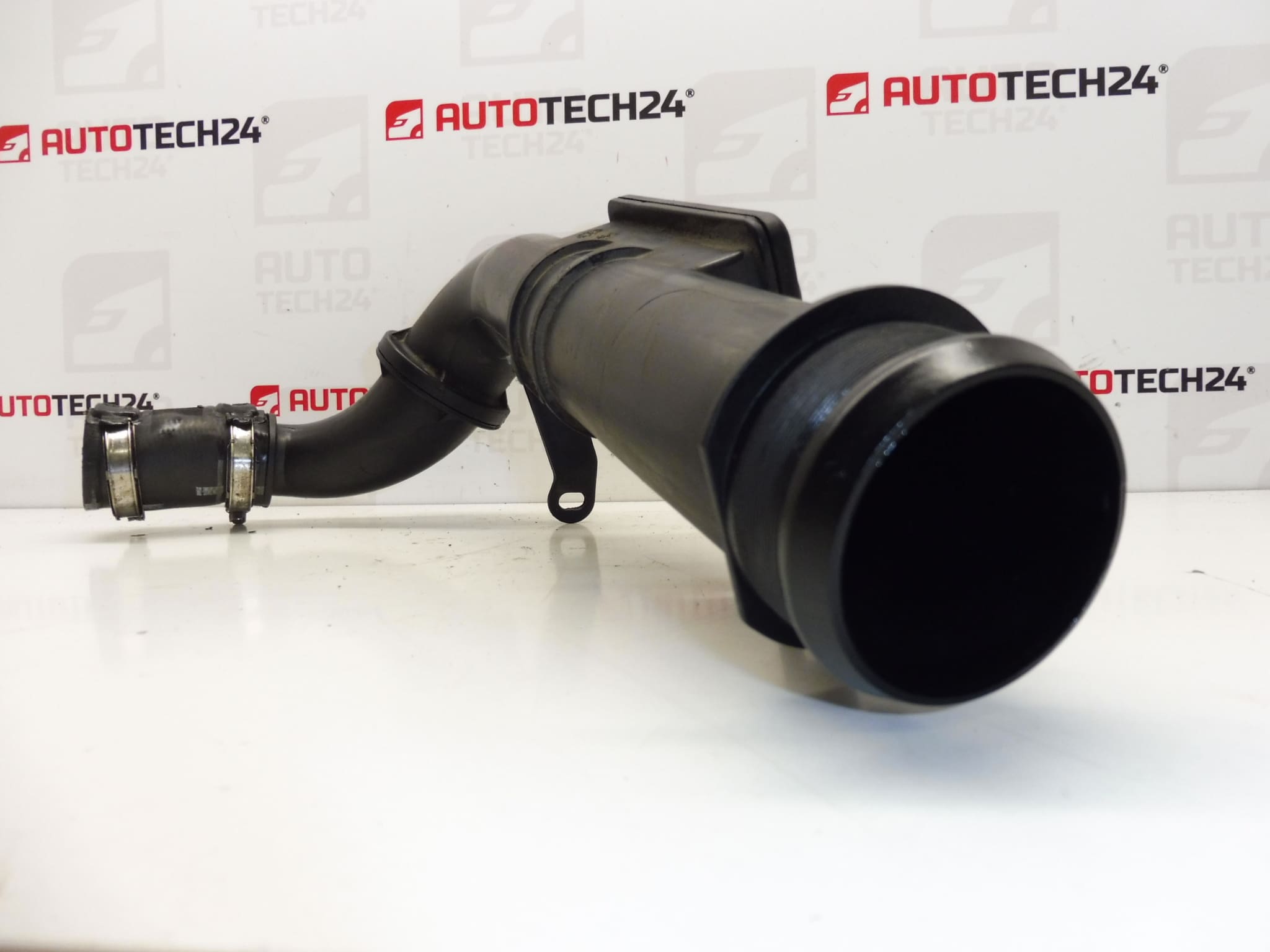 Raccord d'air turbo pour Citroën/Peugeot 2.0 HDi 0382H2 – Image 2