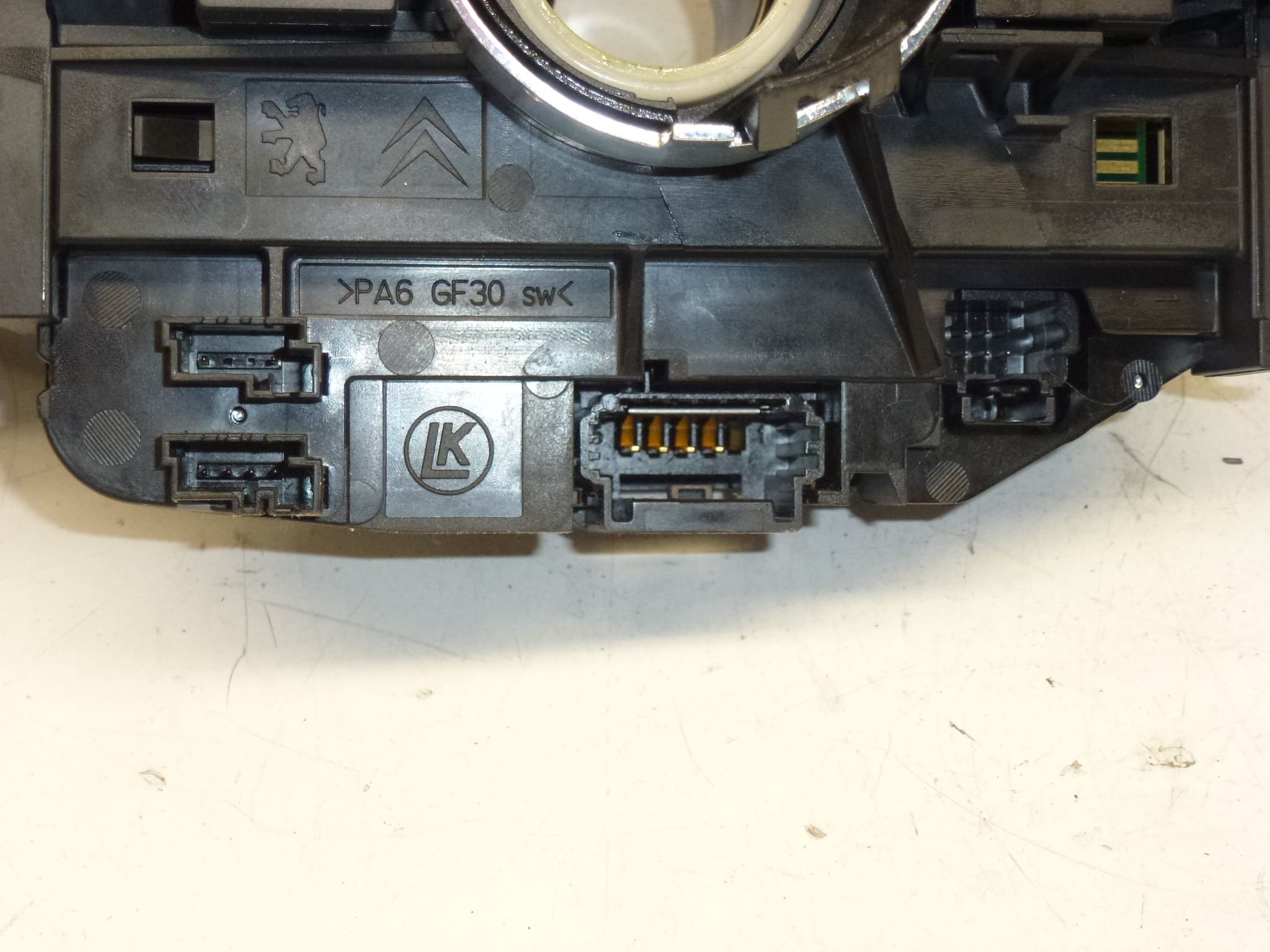 Commandes de leviers sous le volant pour Citroën/Peugeot 96773911XT 6242WQ – Image 2