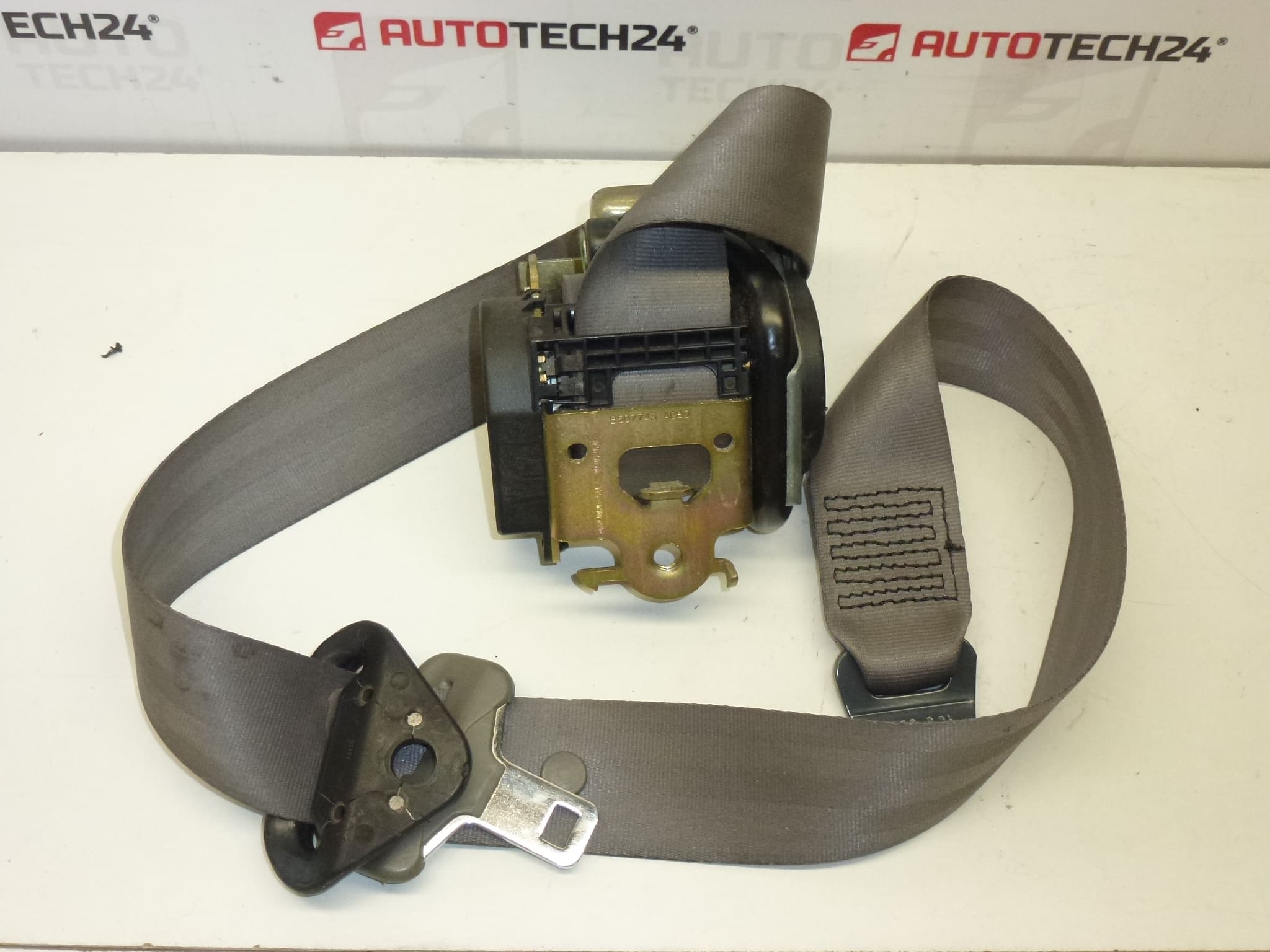 Ceinture de sécurité avant droite pour Citroën Xsara Picasso 96314386XX 8973C9 – Image 2