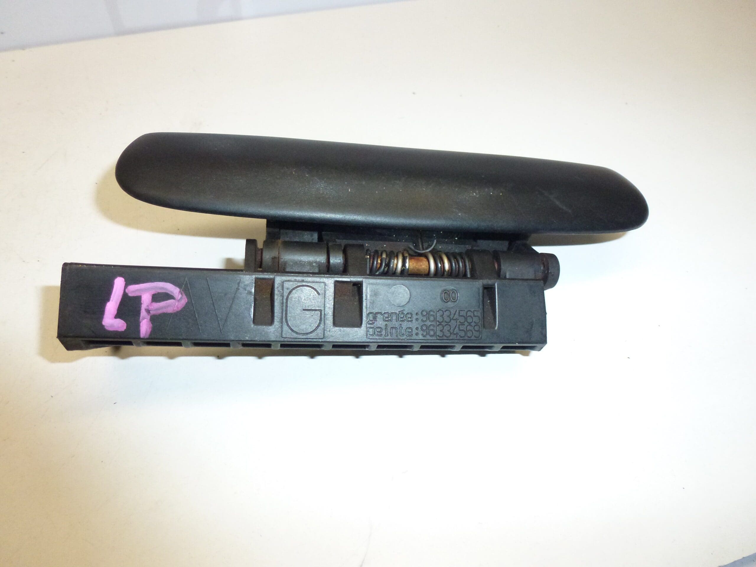 Poignée de porte avant gauche noire pour Citroën Xsara 96334565 9101L8 – Image 2