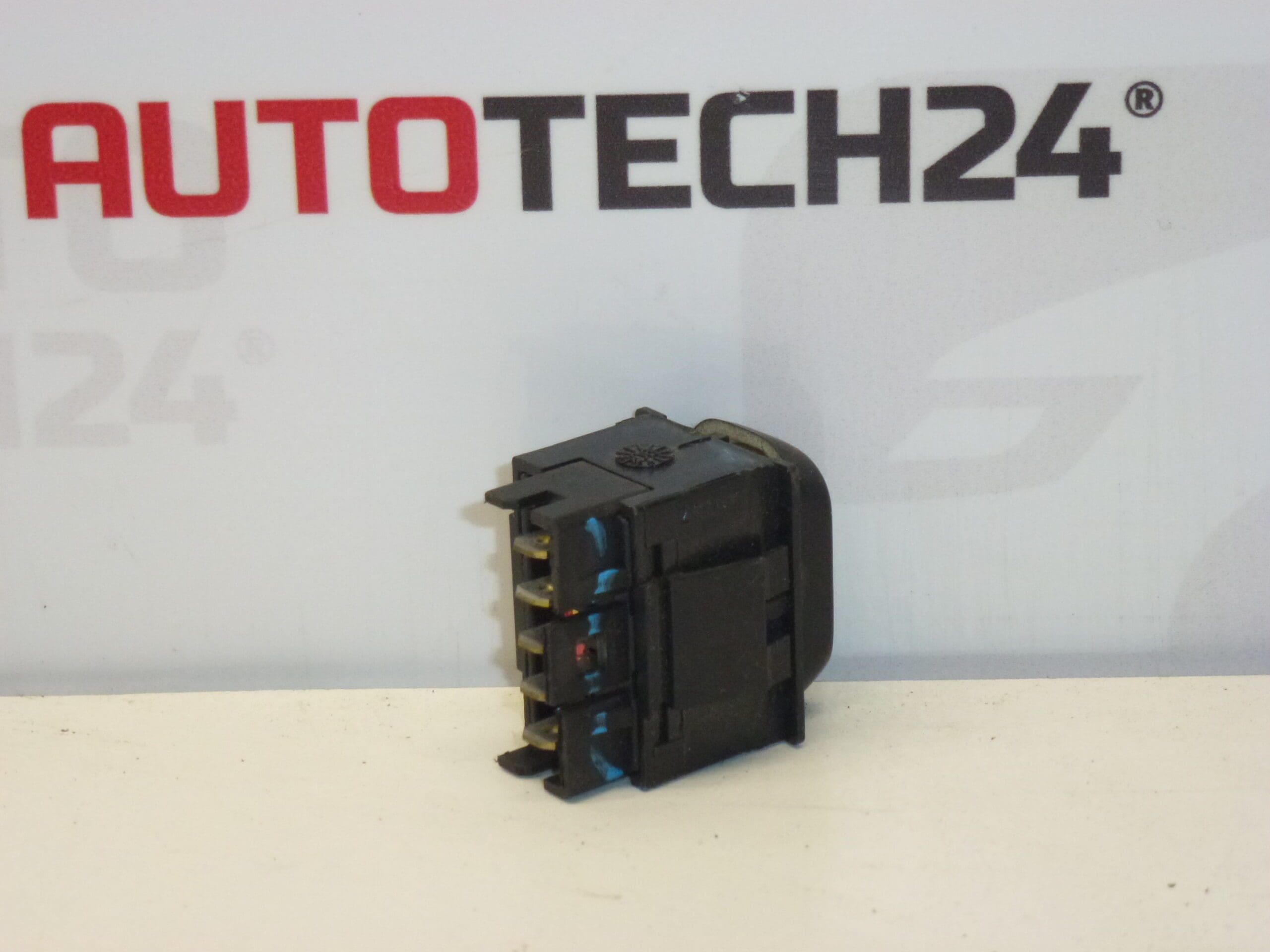 Commande de vitres Citroën Xsara 6552NW – Image 2