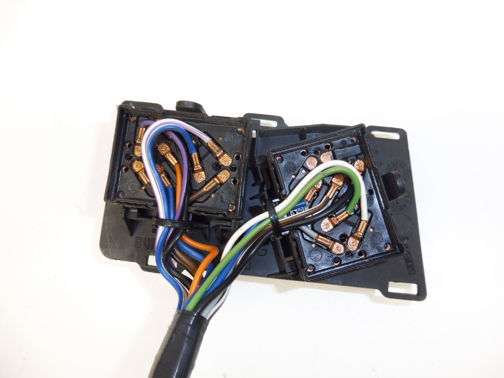 Commande de siège conducteur Peugeot 607 964222220 8913VJ – Image 2