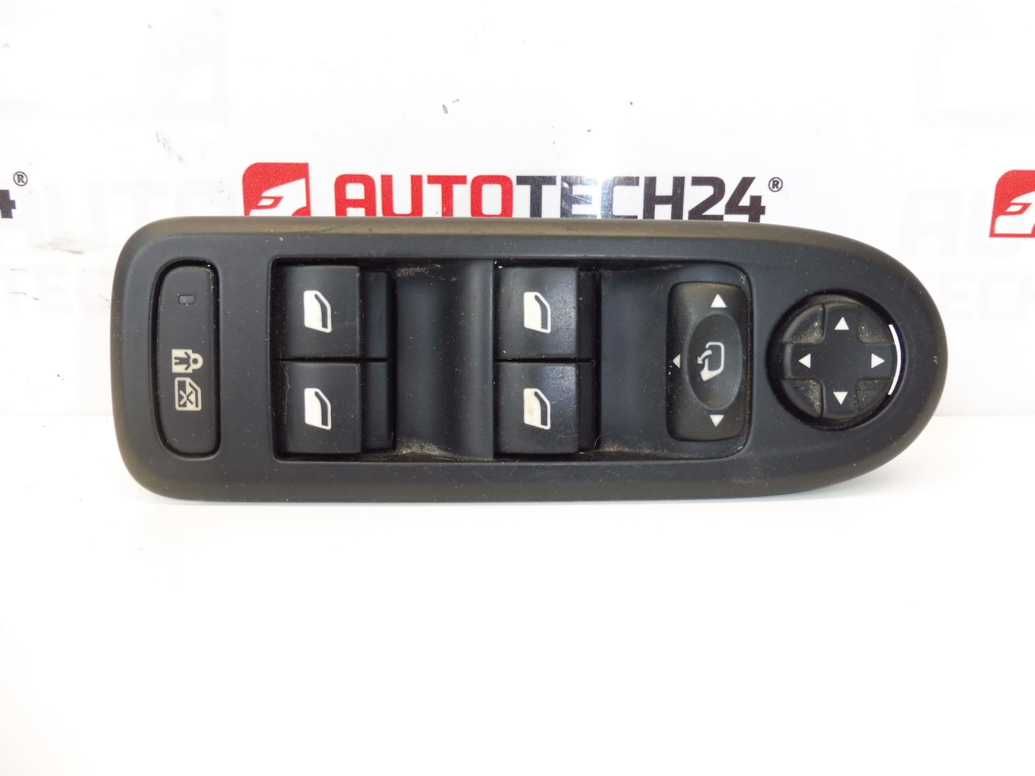 Commande de lève-vitres et de rétroviseurs Citroën/Peugeot 96659465ZD 6490NR – Image 2