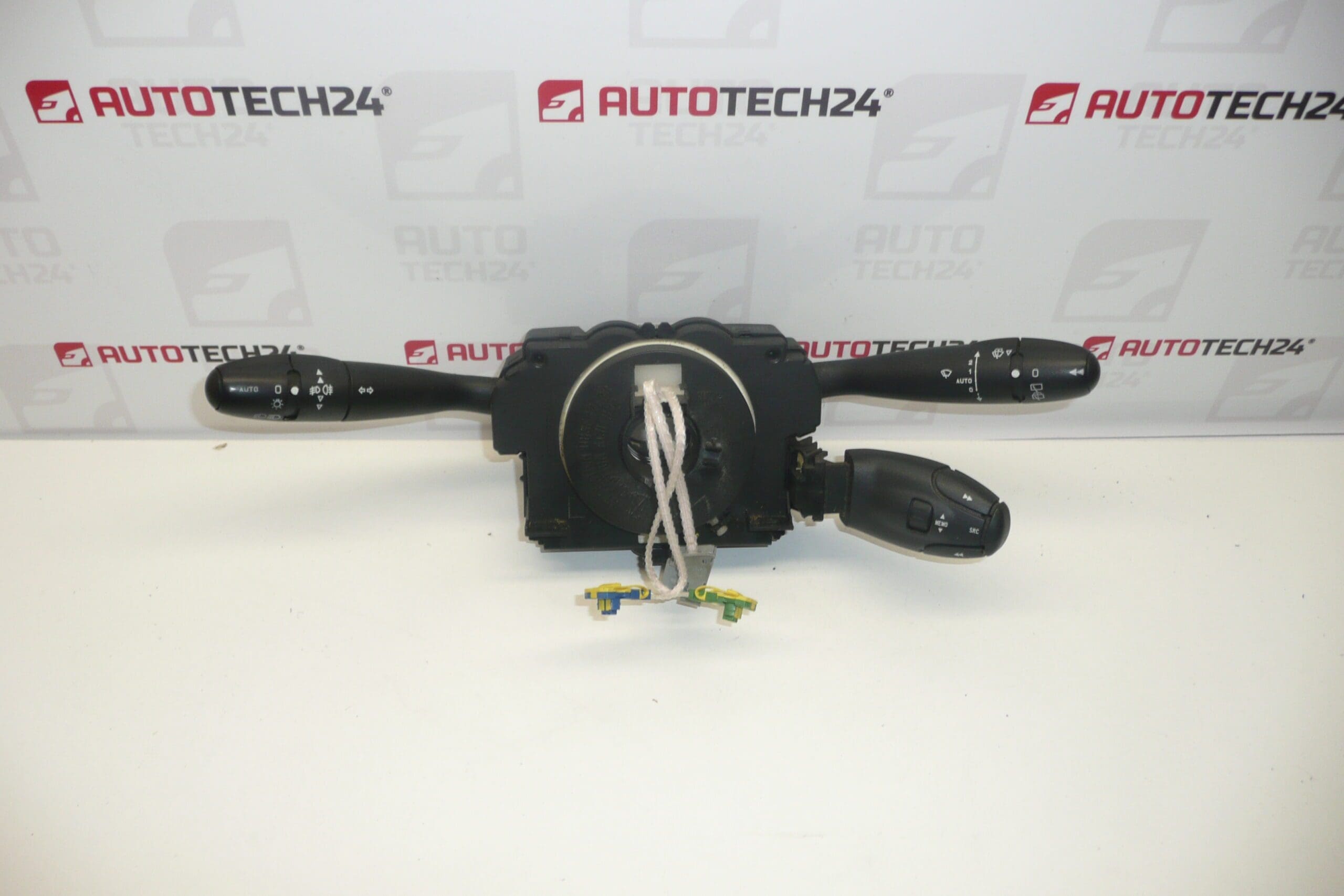 Commandes à levier Citroën Peugeot 96477536XT