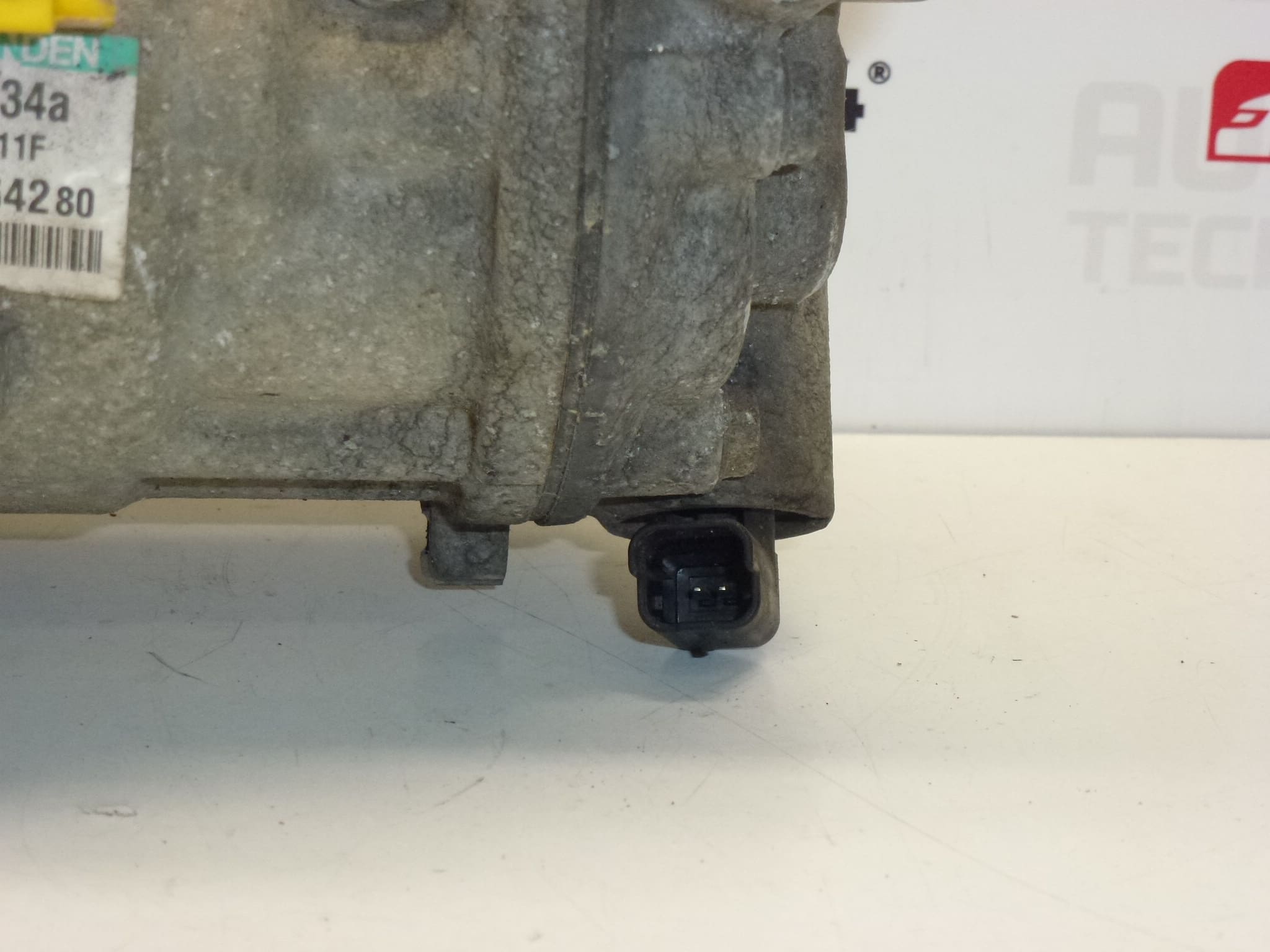 Compresseur De Climatisation Sanden SD7C16 9654764280 1311F – Image 2