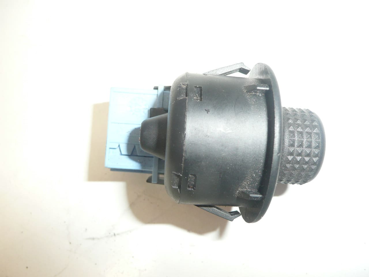 Commande de rétroviseurs pour PSA 6545KS – Image 2