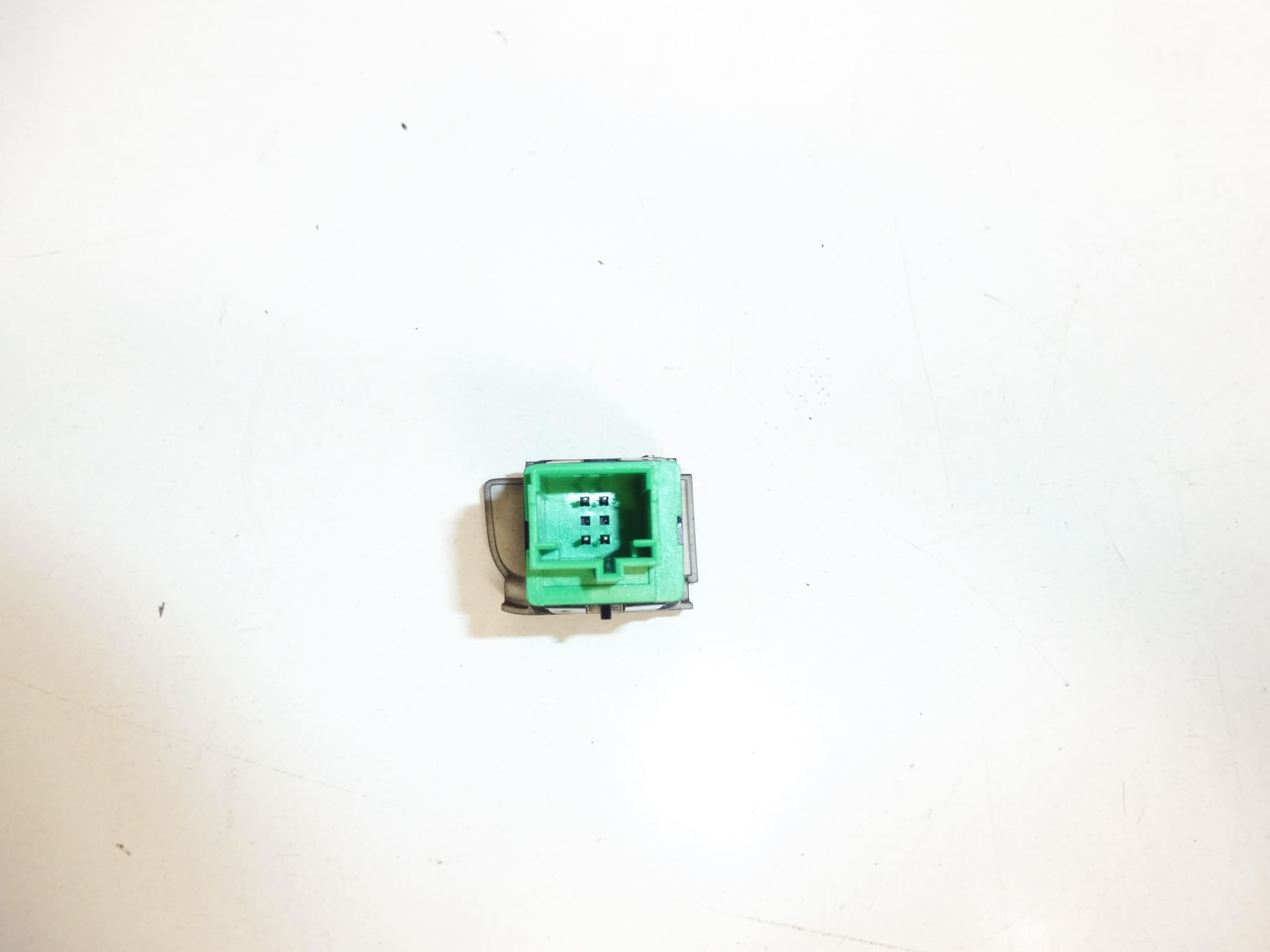 Interrupteur d'Appel d'Assistance Peugeot 96653731ZD 6574KX – Image 2