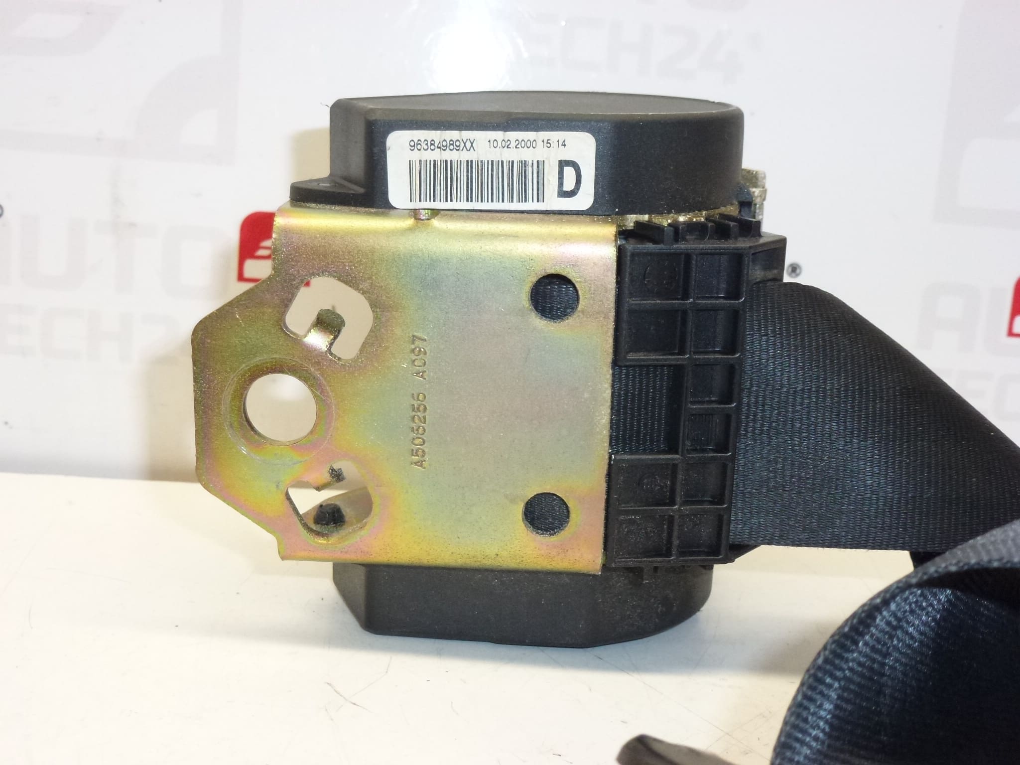 Ceinture de sécurité avant droite Peugeot 406 96384989XX 8974CR – Image 2