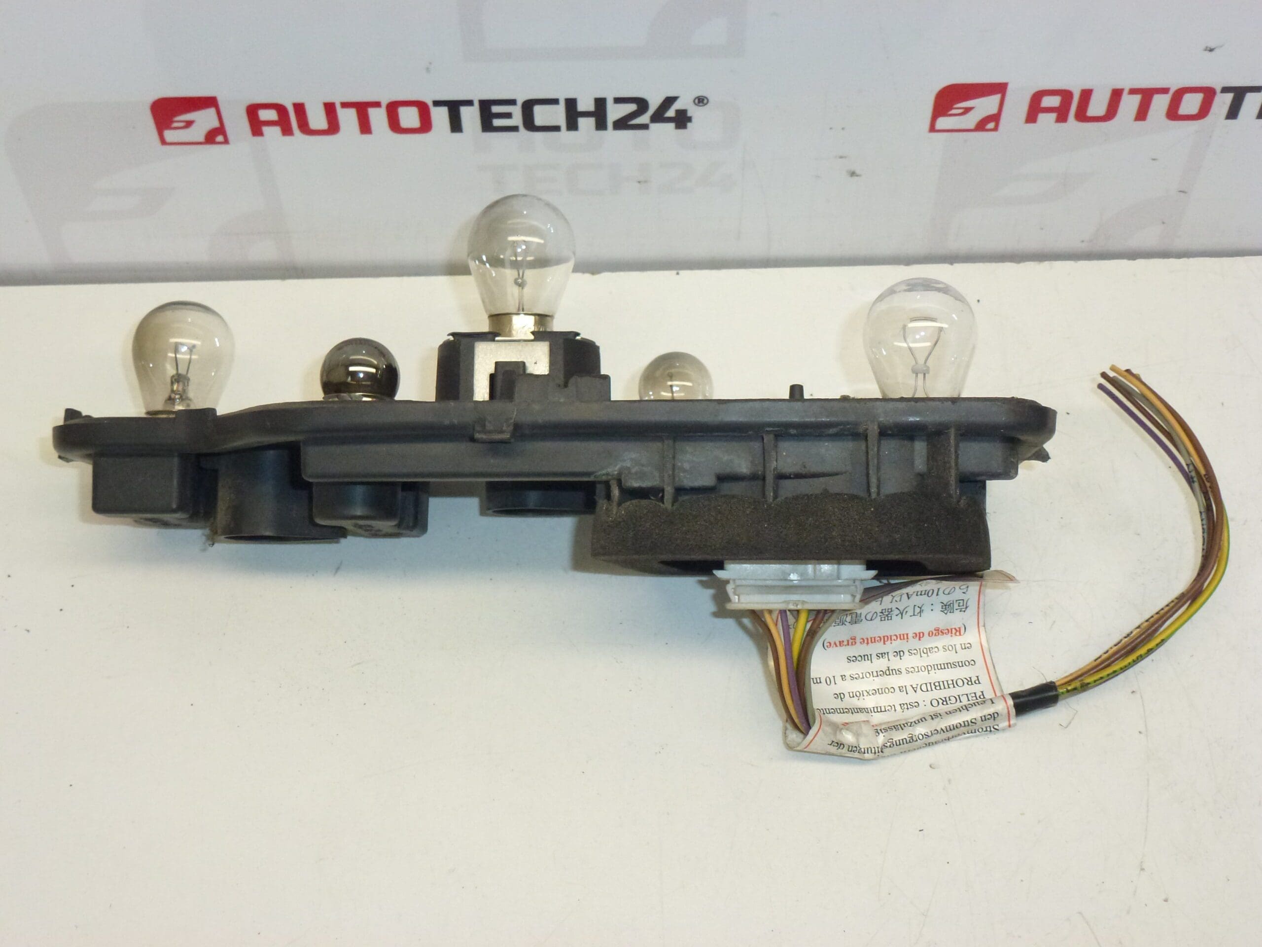 Douille feu arrière gauche Peugeot 307 SW 6350X2 6350X3 – Image 2