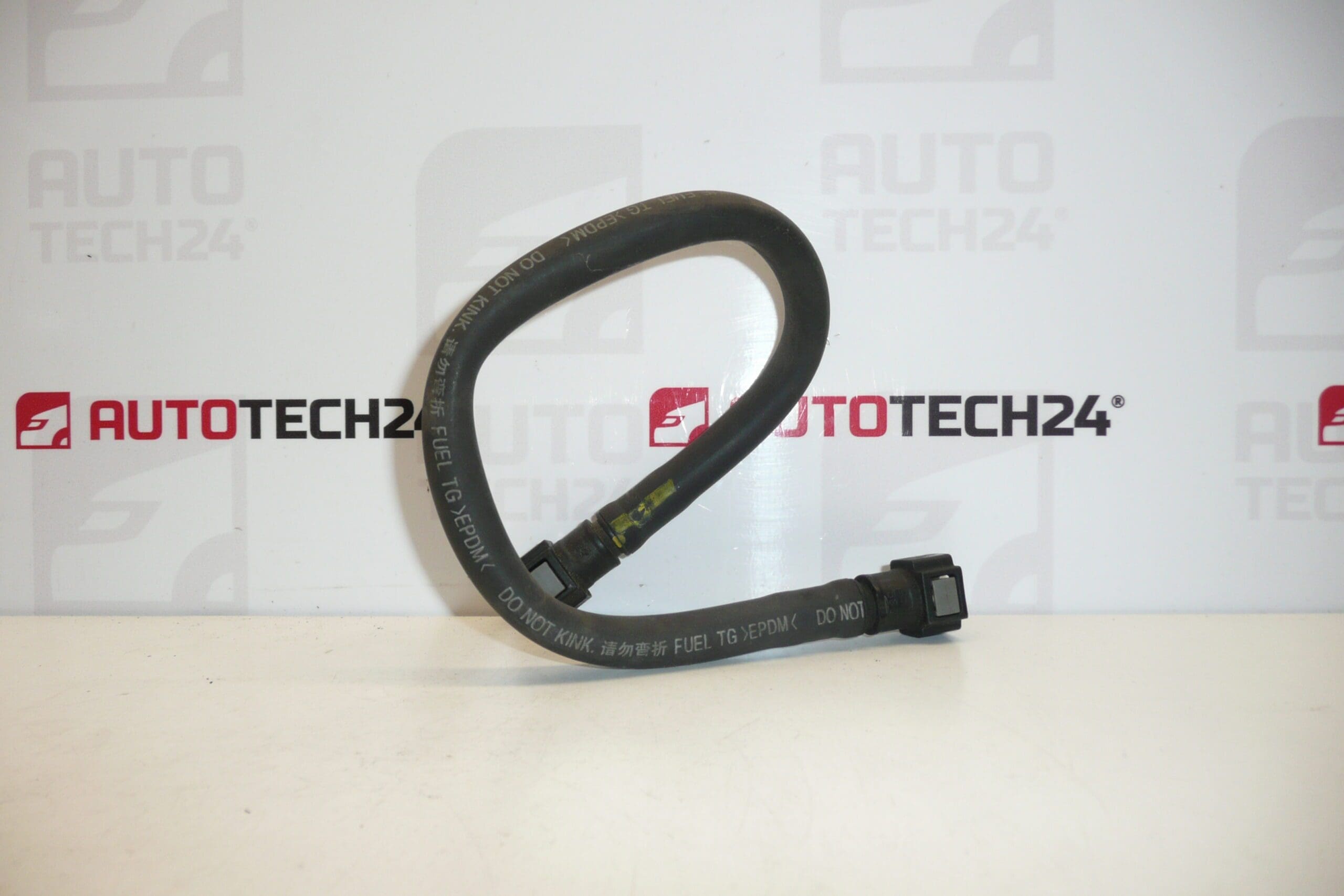 Tuyau de Carburant Citroën Peugeot 1KR 157462 – Image 2