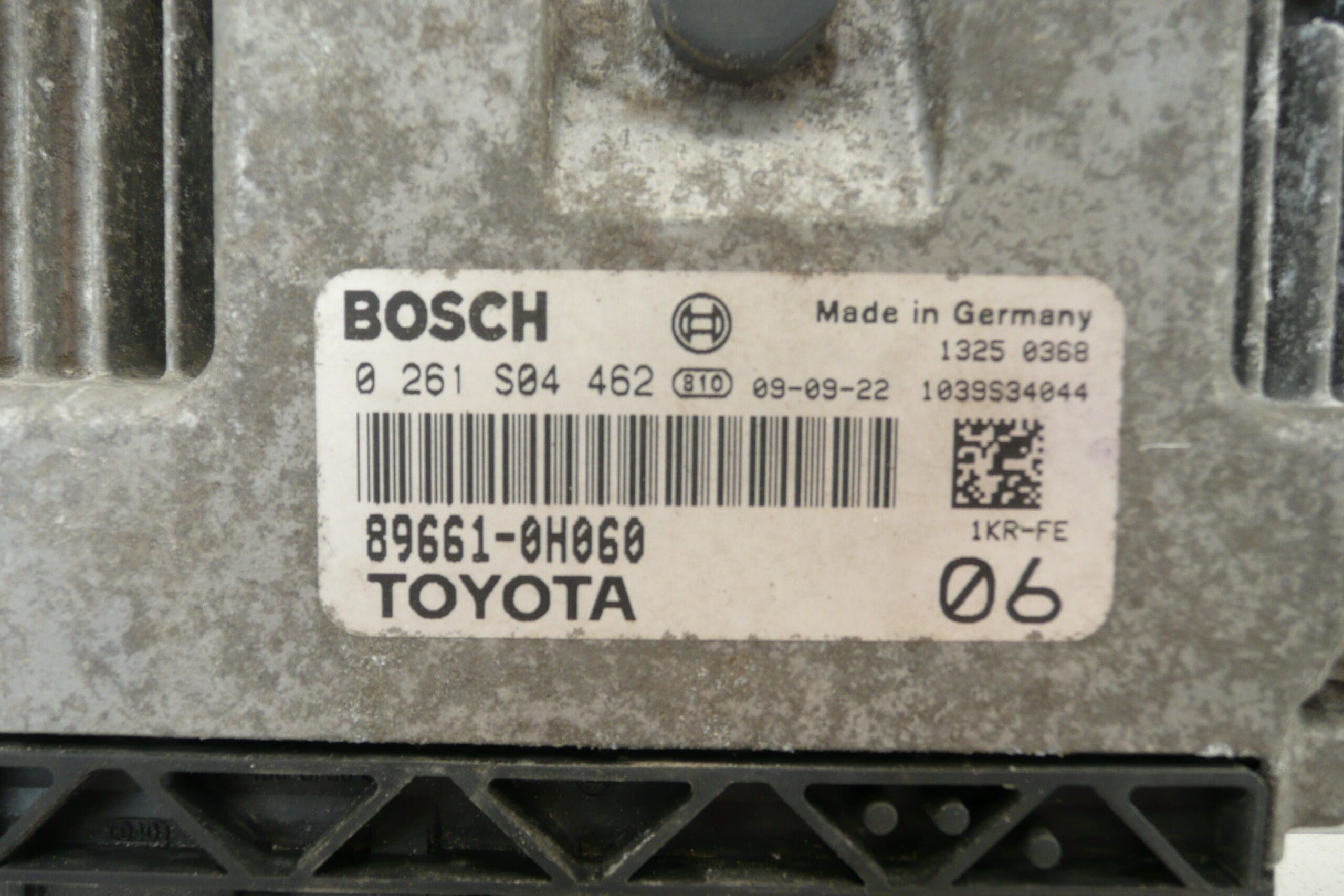 Calculateur moteur Bosch 1.0i 1KR 89661-0H060 0261S04462 1943FC – Image 2