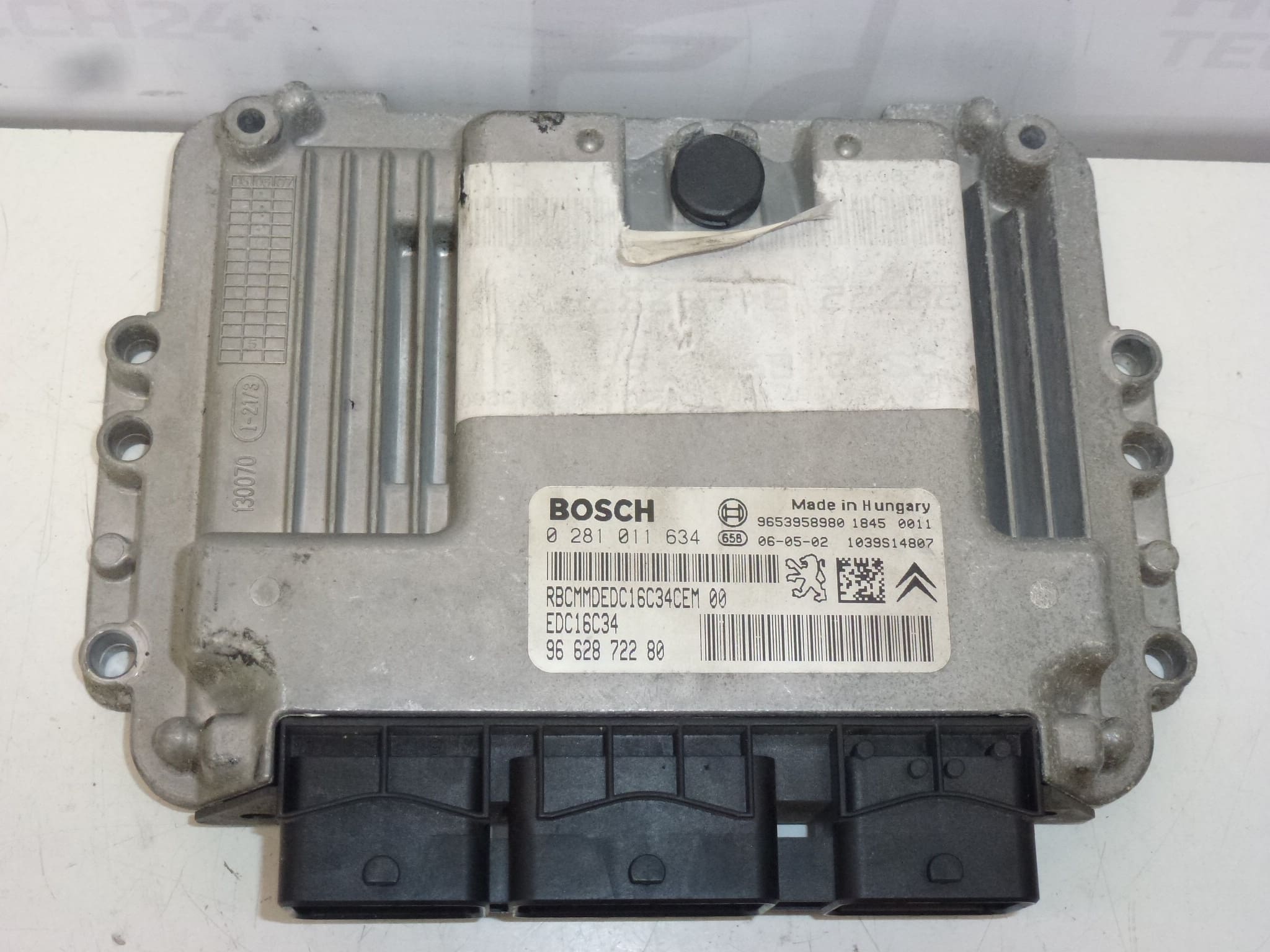 Calculateur Bosch pour Citroën et Peugeot 0281011634 – Image 2