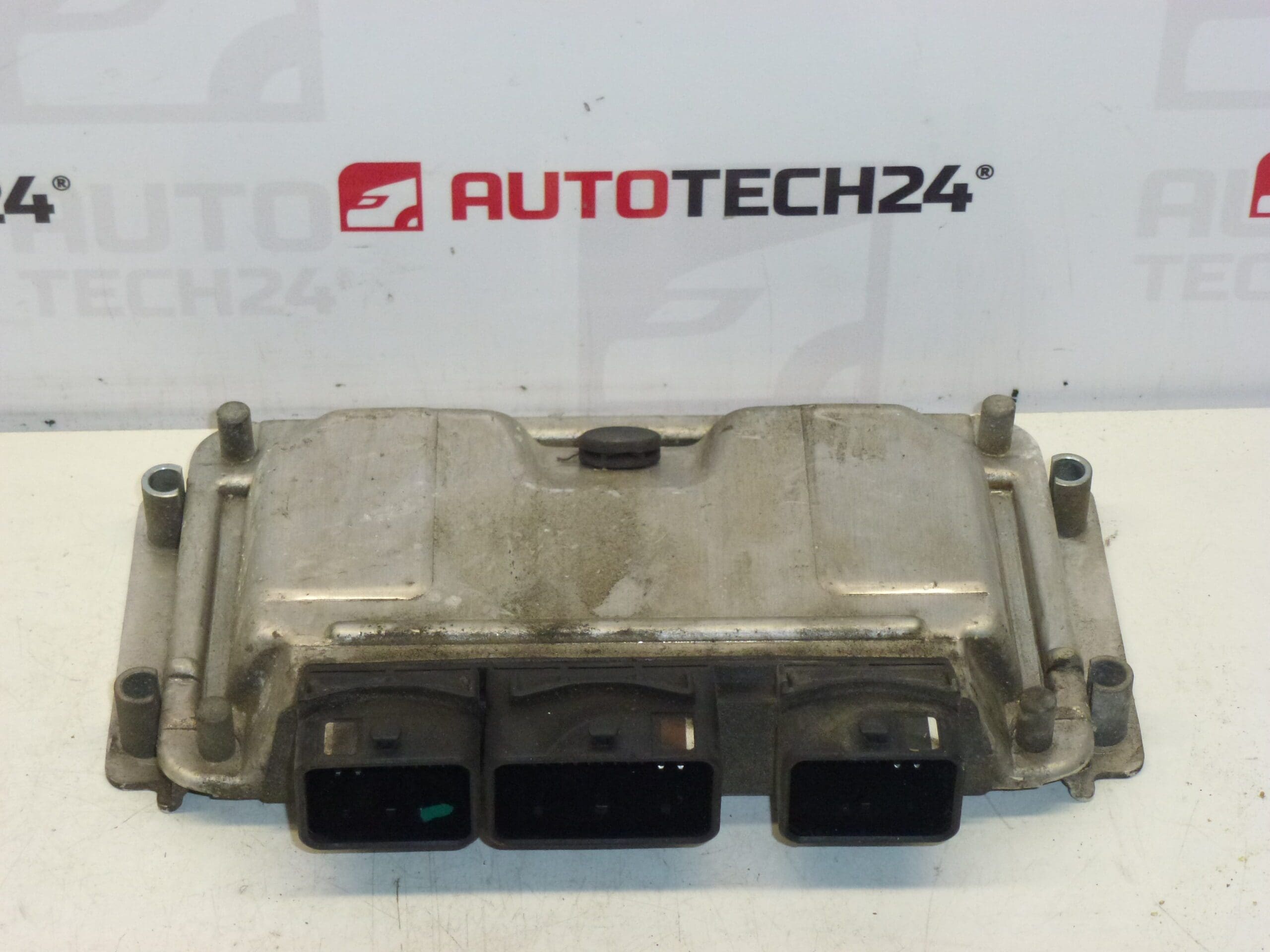 Calculateur moteur Bosch ME7.4.4 0261207860 9650347880 – Image 2