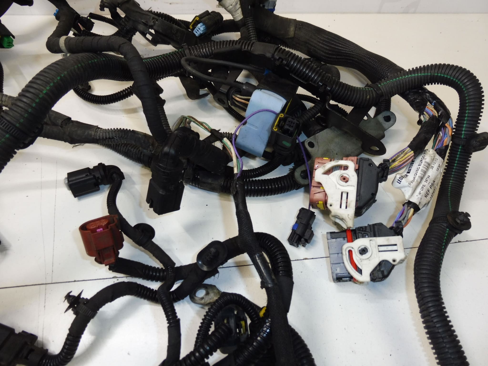 Faisceau moteur principal 1.6 e-HDi pour Citroën et Peugeot 9678303780 9671135480 9673749780 – Image 2