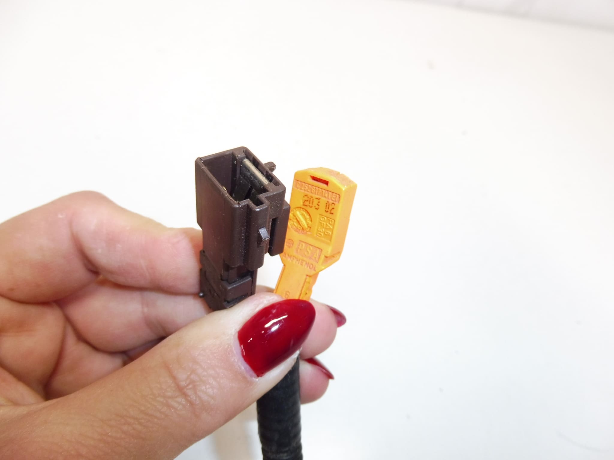 Faisceau du prétensionneur de ceinture pour Citroën/Peugeot 8978FP – Image 2