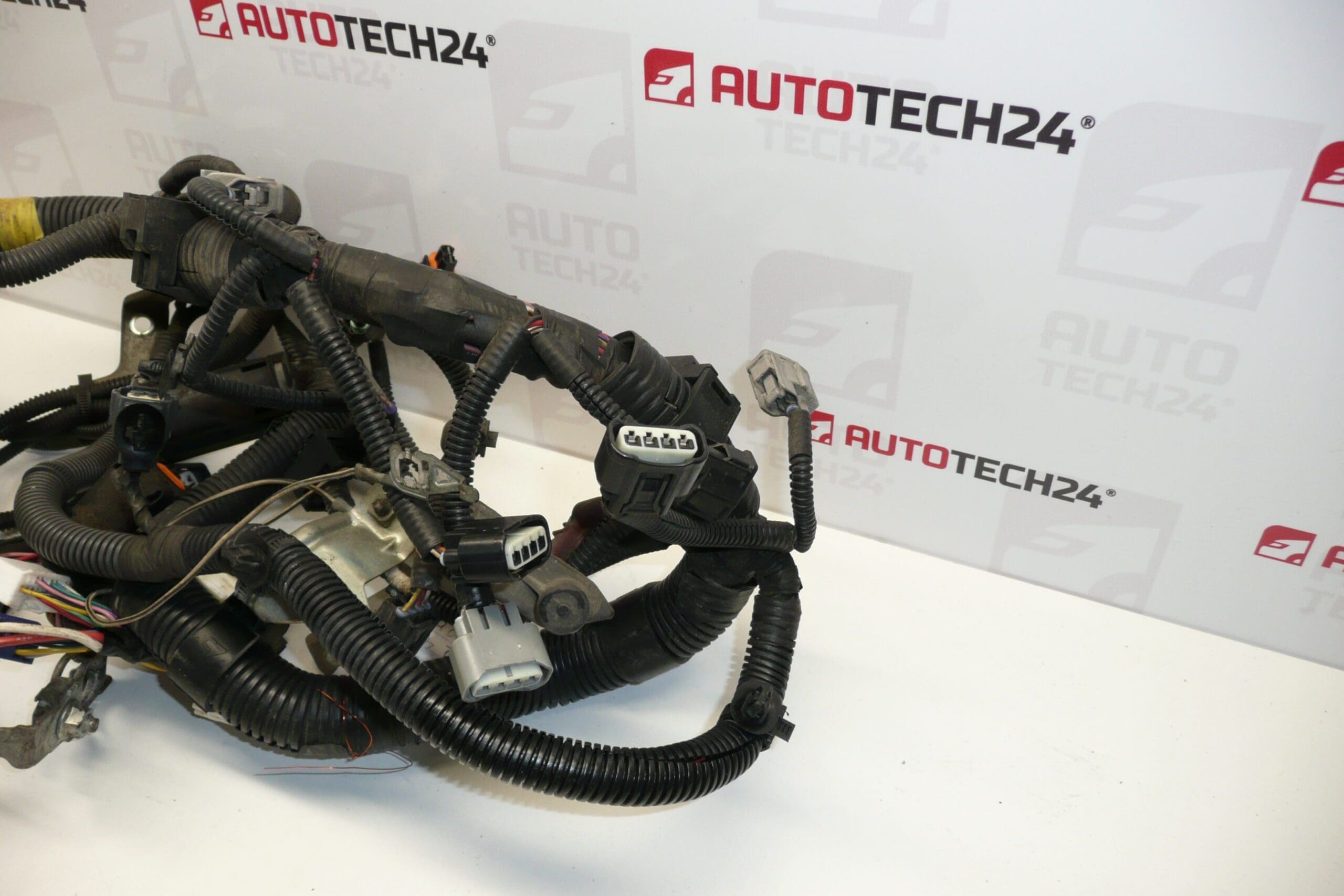 Ensemble Moteur PSA 1.0 KR Automatique 821210H040 656970 – Image 2