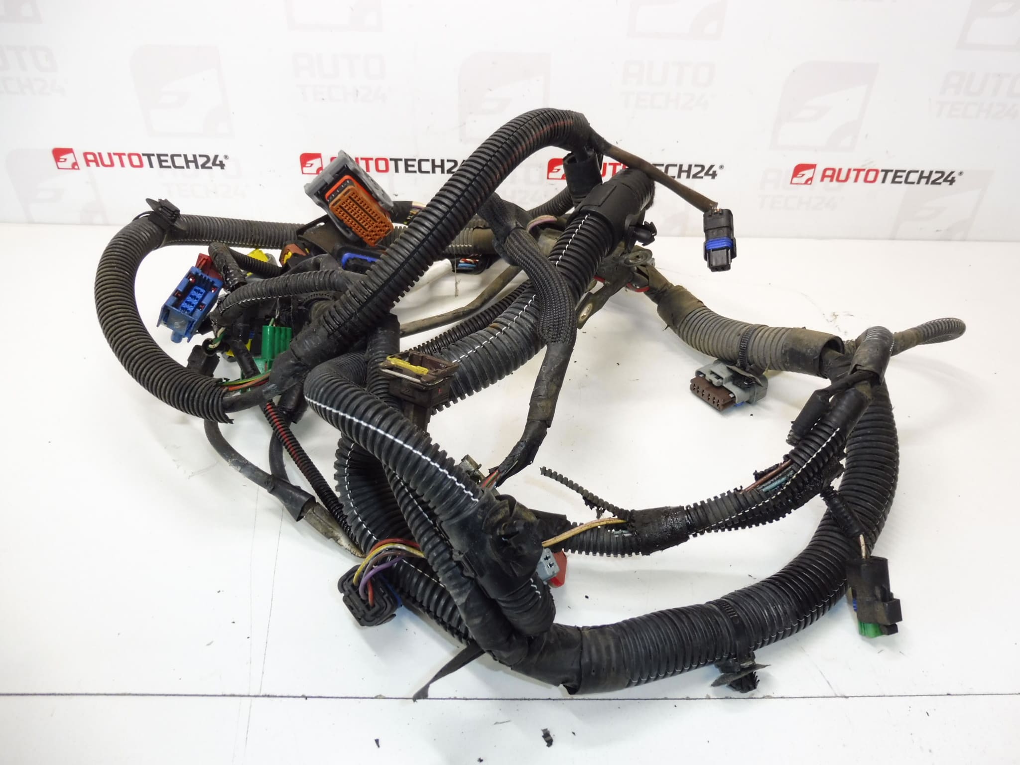 Faisceau moteur pour Citroën/Peugeot 1.6 16V NFU - 9663465780 / 6569FF – Image 2