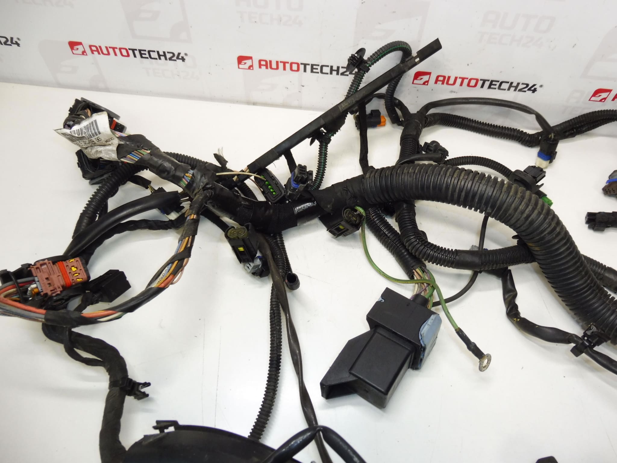 Faisceau moteur Peugeot 307 2.0 HDi 9663581780 9663581680 6569FH – Image 2