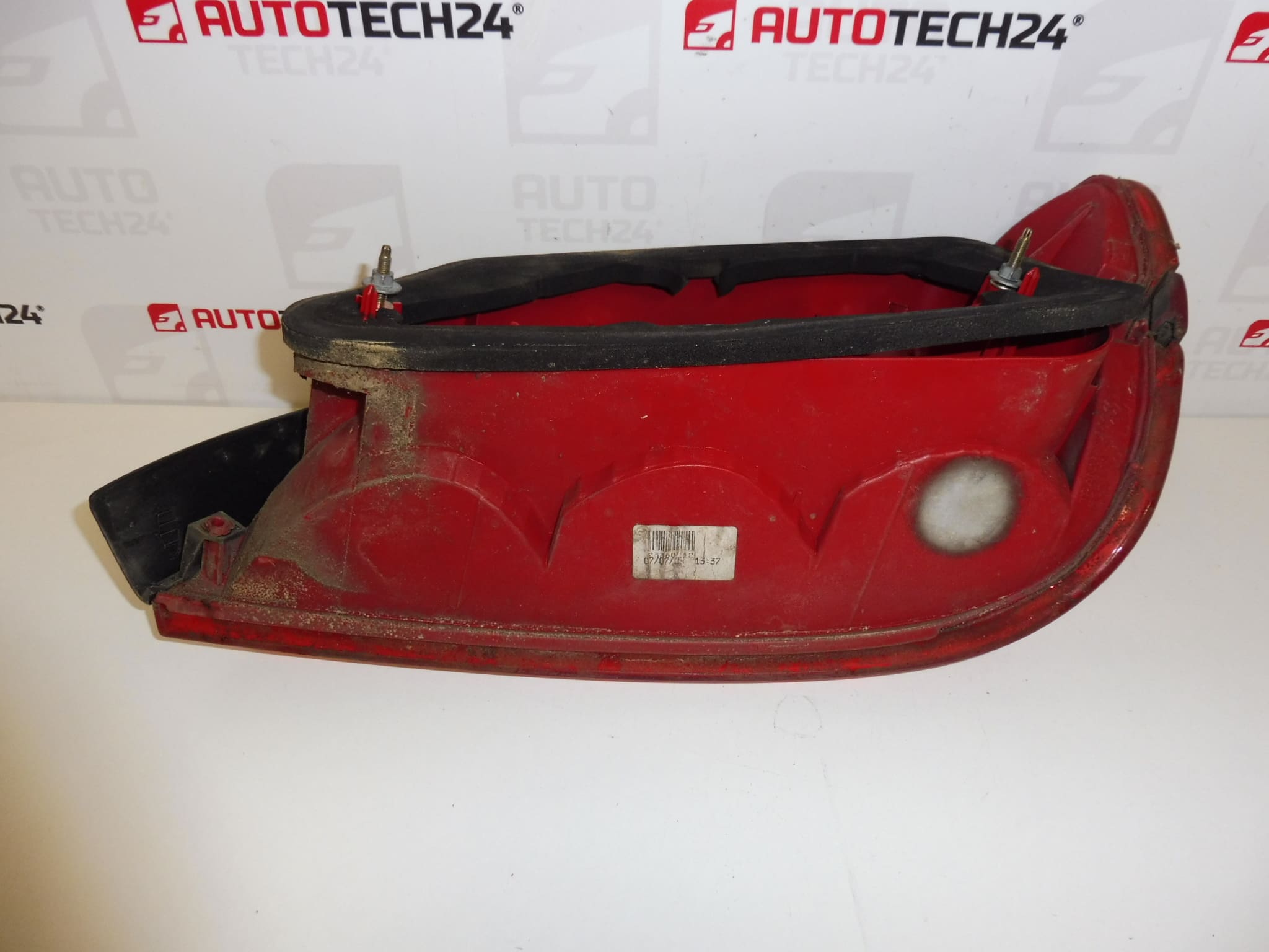 Feu arrière gauche avec bande EKQD pour Peugeot 406 - 9630364877 - 6350L5 – Image 2