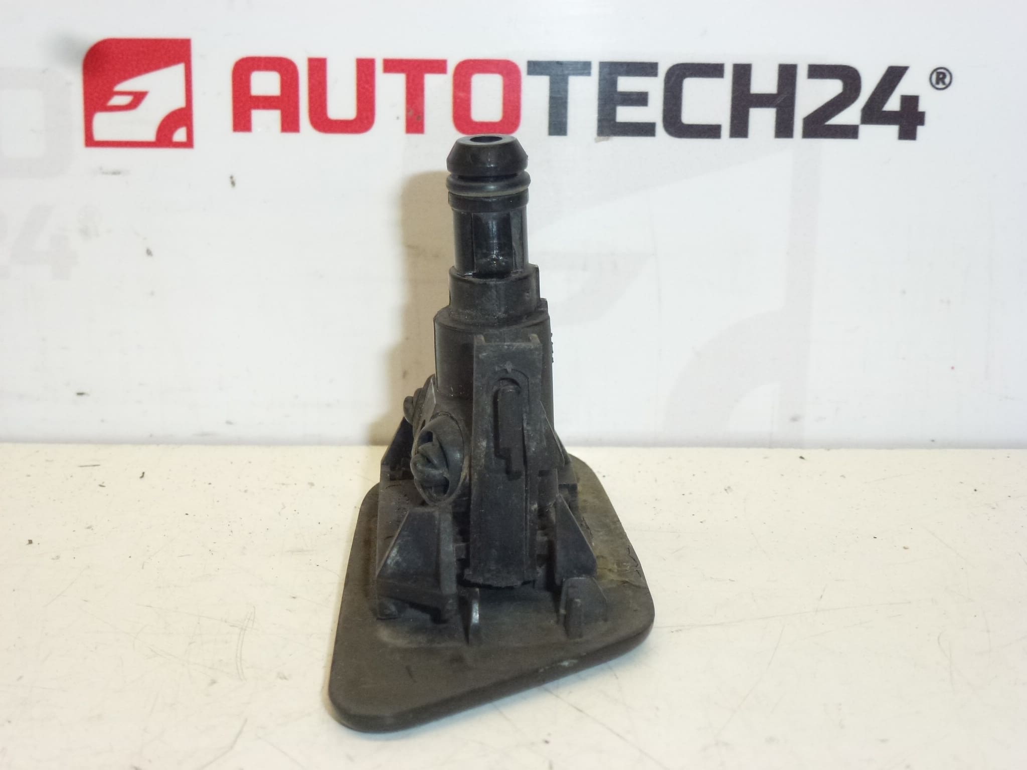 Buse de lave-glace avec cache de phare gauche Citroën C8 6438K3 6438K7 – Image 2