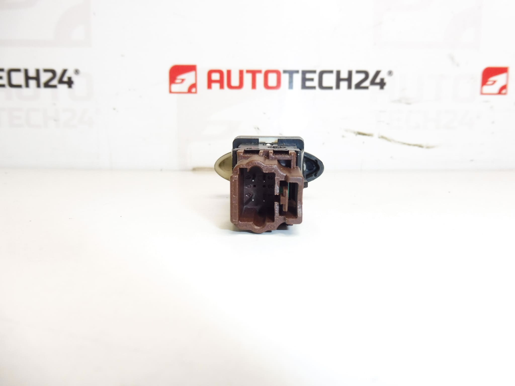 Commutateur de verrouillage central Citroën C5 96326949ZL 655499 – Image 2