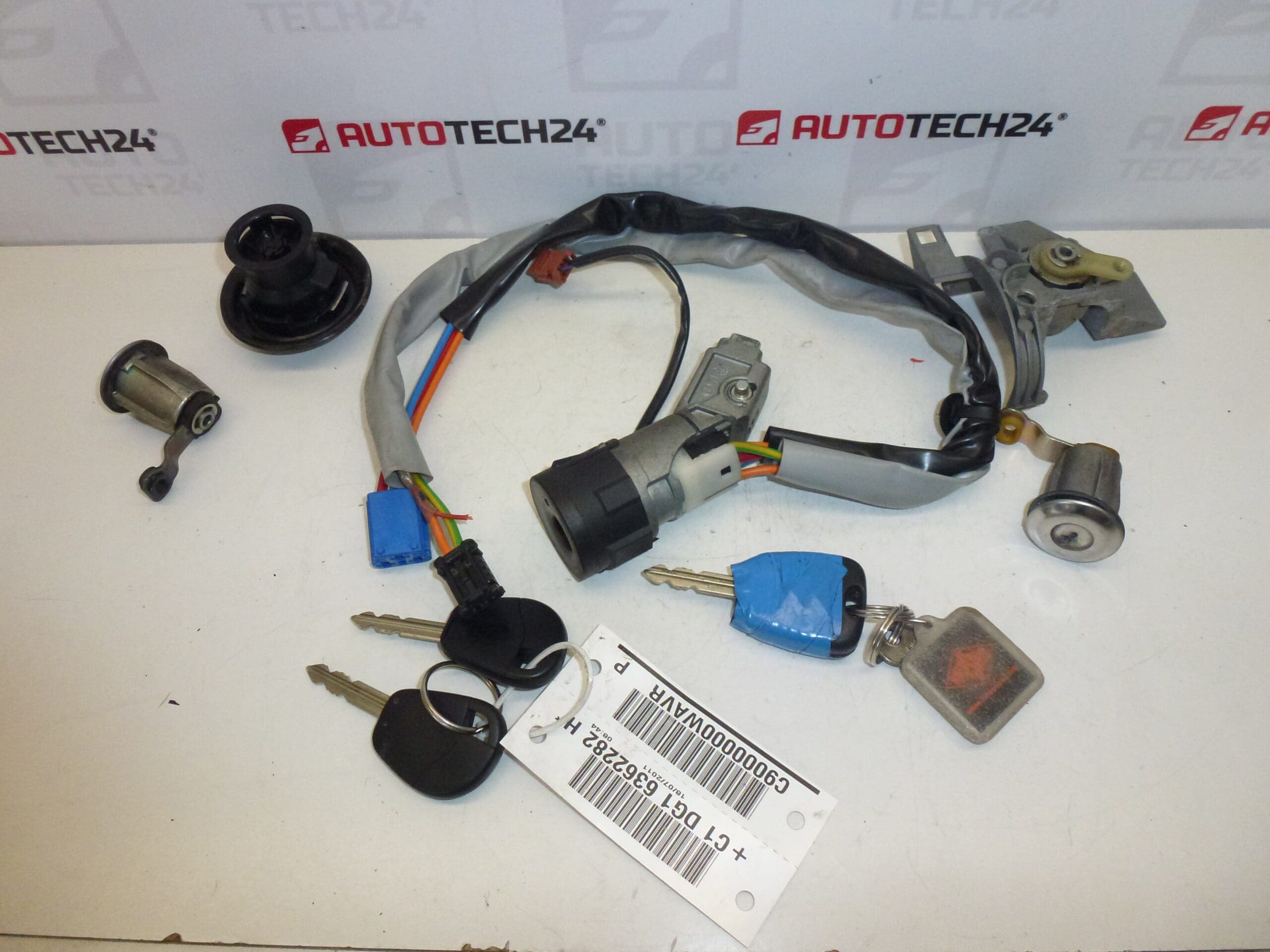 Ensemble de serrures et de 3 clés pour Citroën Berlingo II 4162CF – Image 2