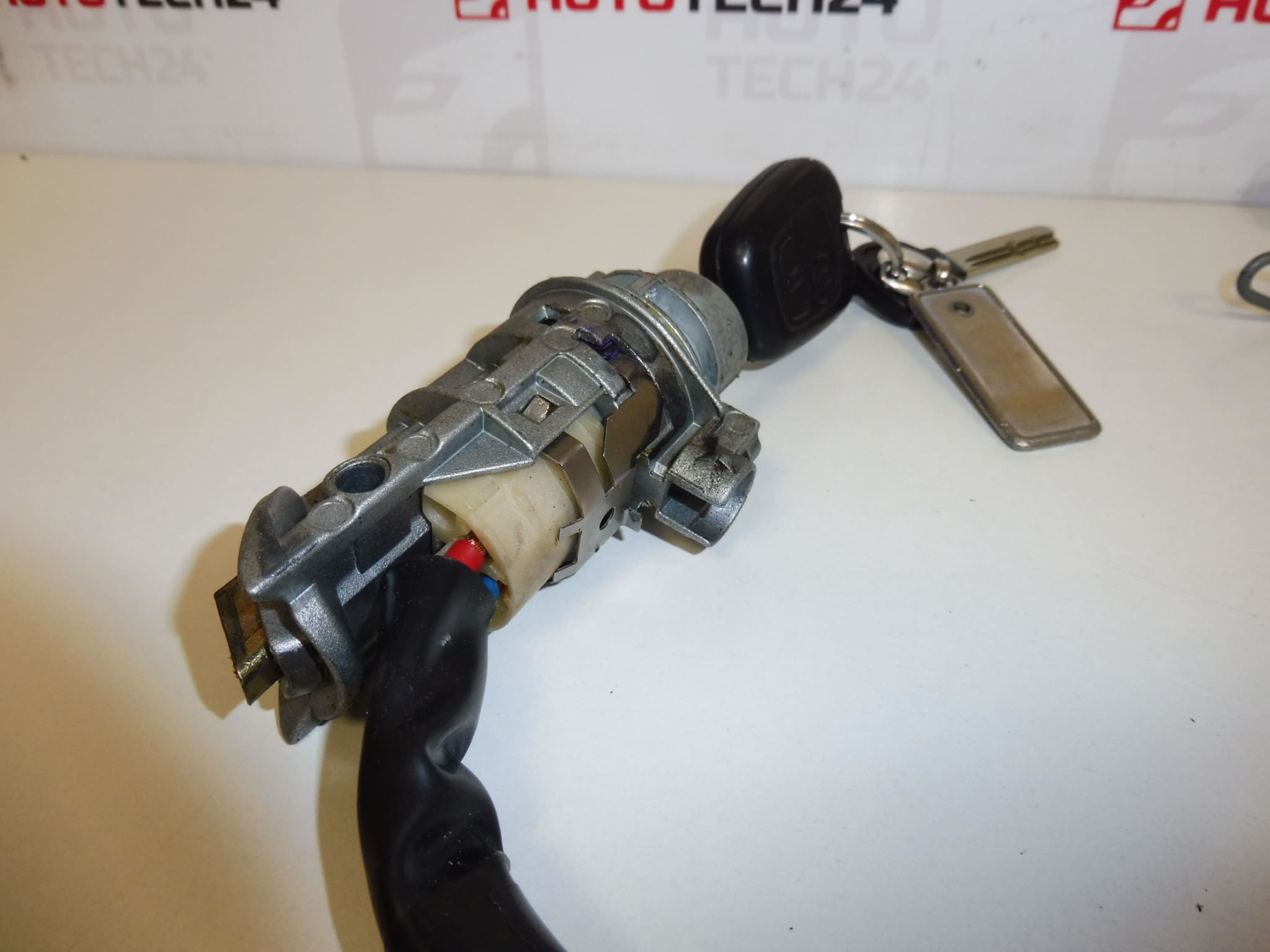 Ensemble de serrures + 1 clé Peugeot 406 4162Z8 4162Z6 – Image 2