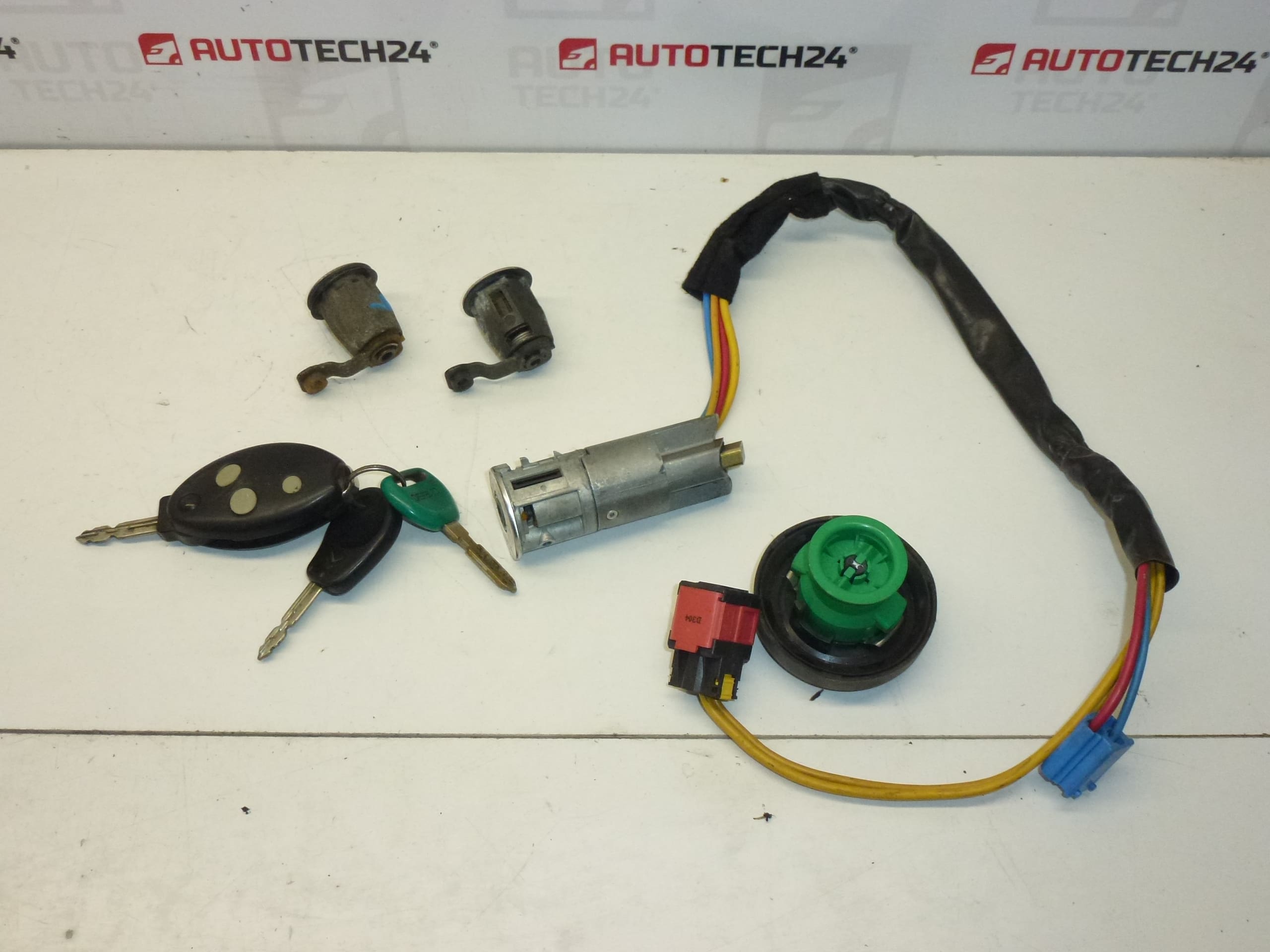 Ensemble de serrures avec 2 clés pour Citroën Xsara 4162Z5 – Image 2